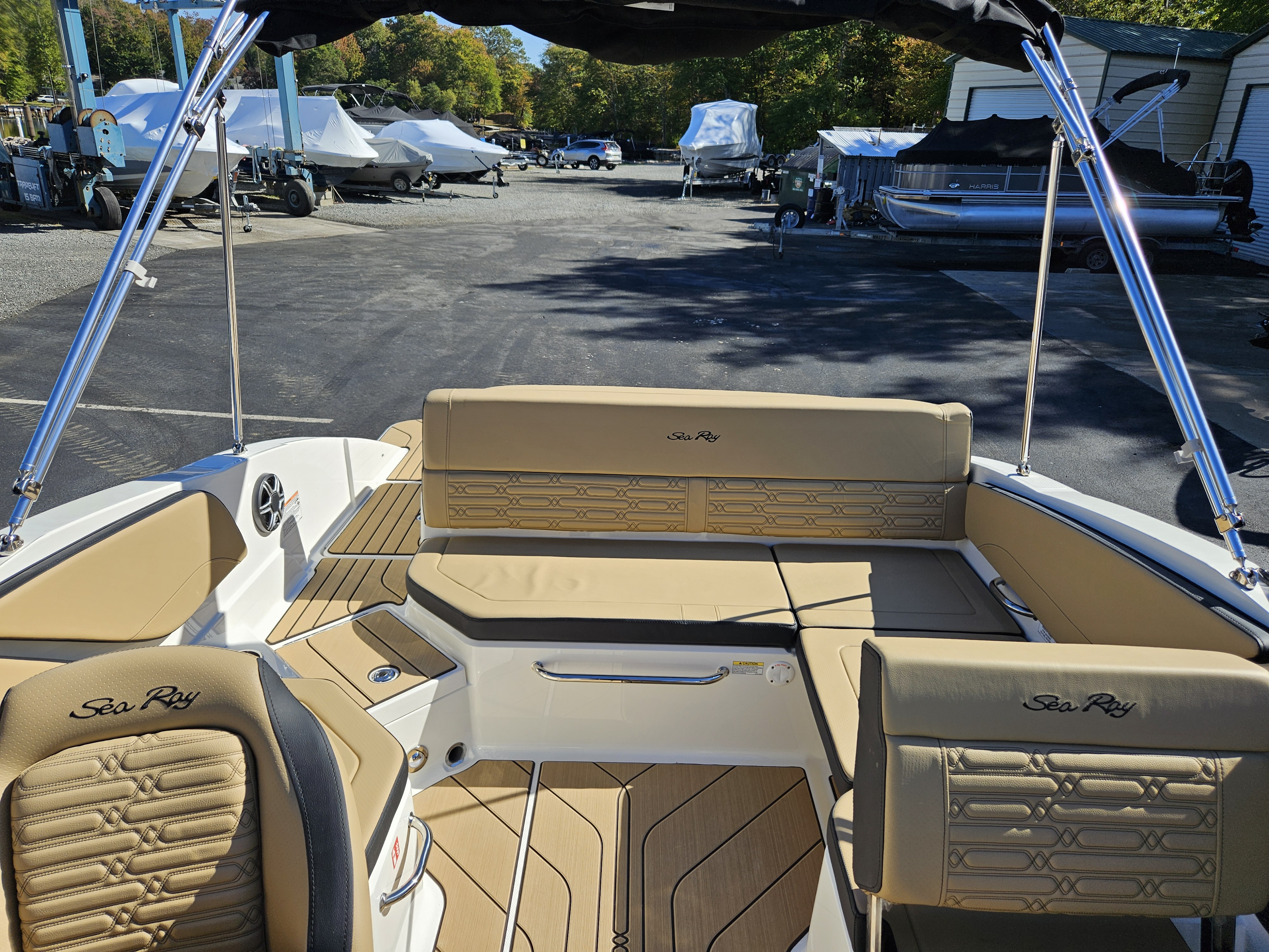 2026 Sea Ray SPX 210 Image Thumbnail #16