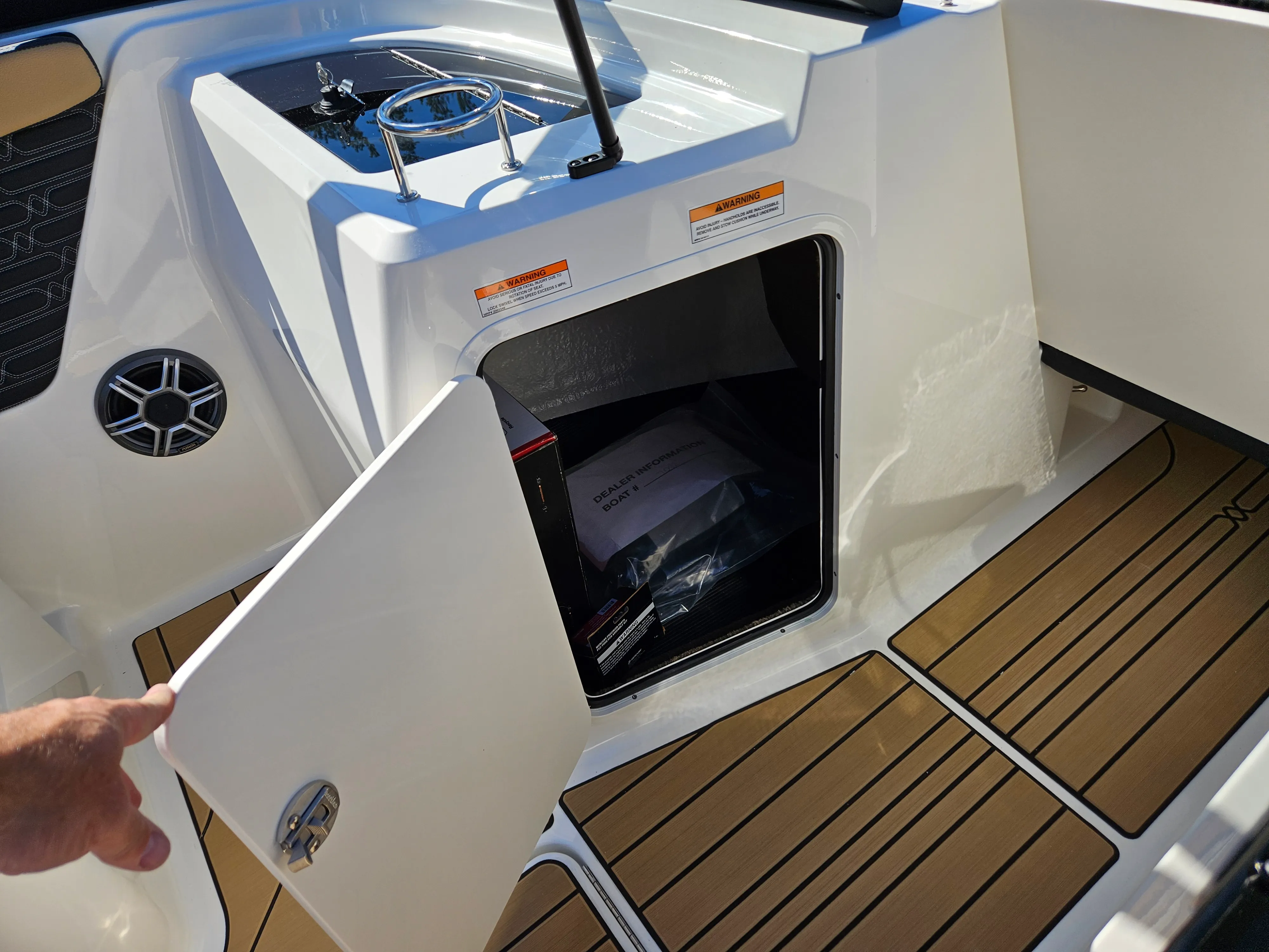 2026 Sea Ray SPX 210 Image Thumbnail #24