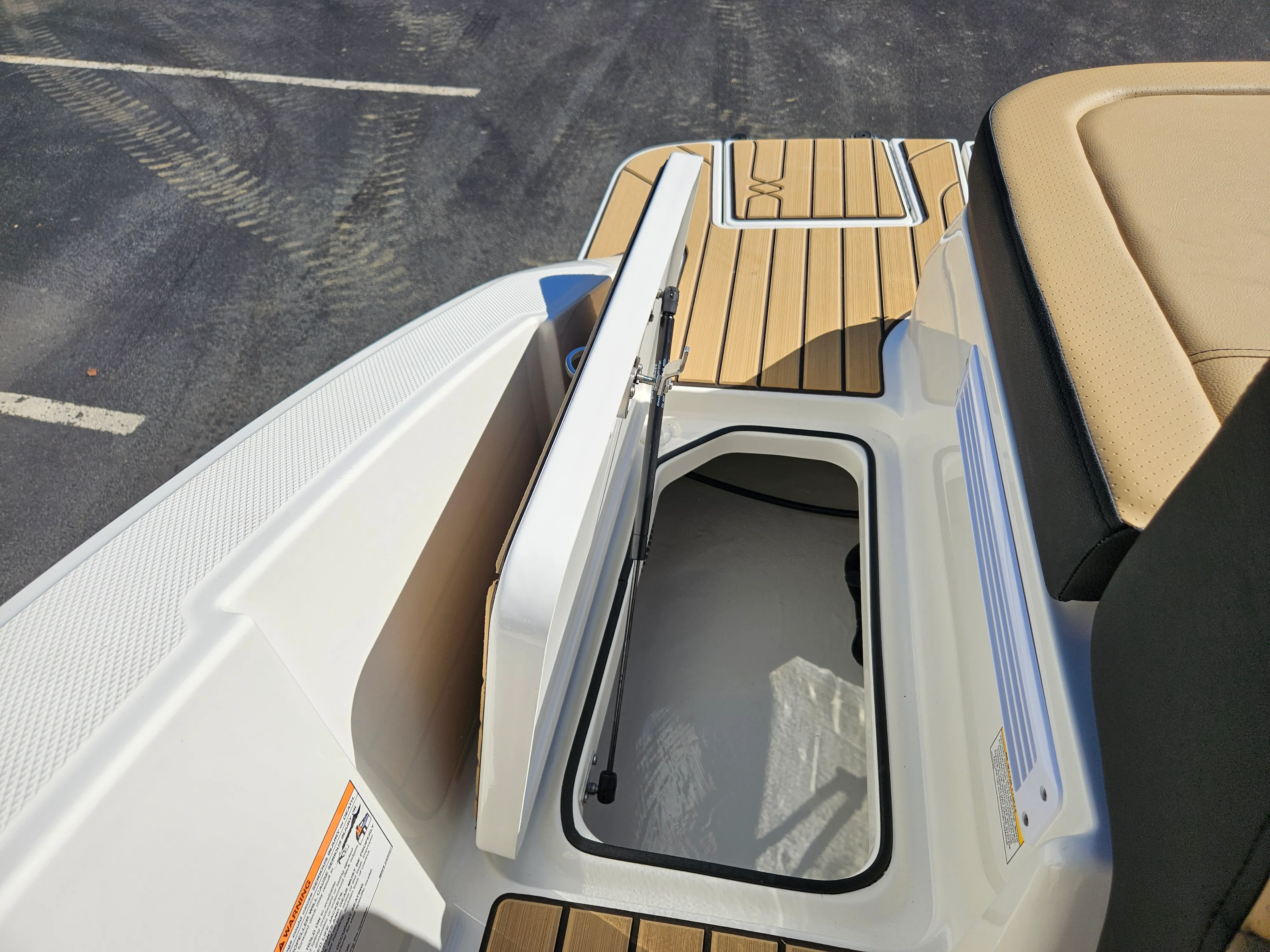 2026 Sea Ray SPX 210 Image Thumbnail #29