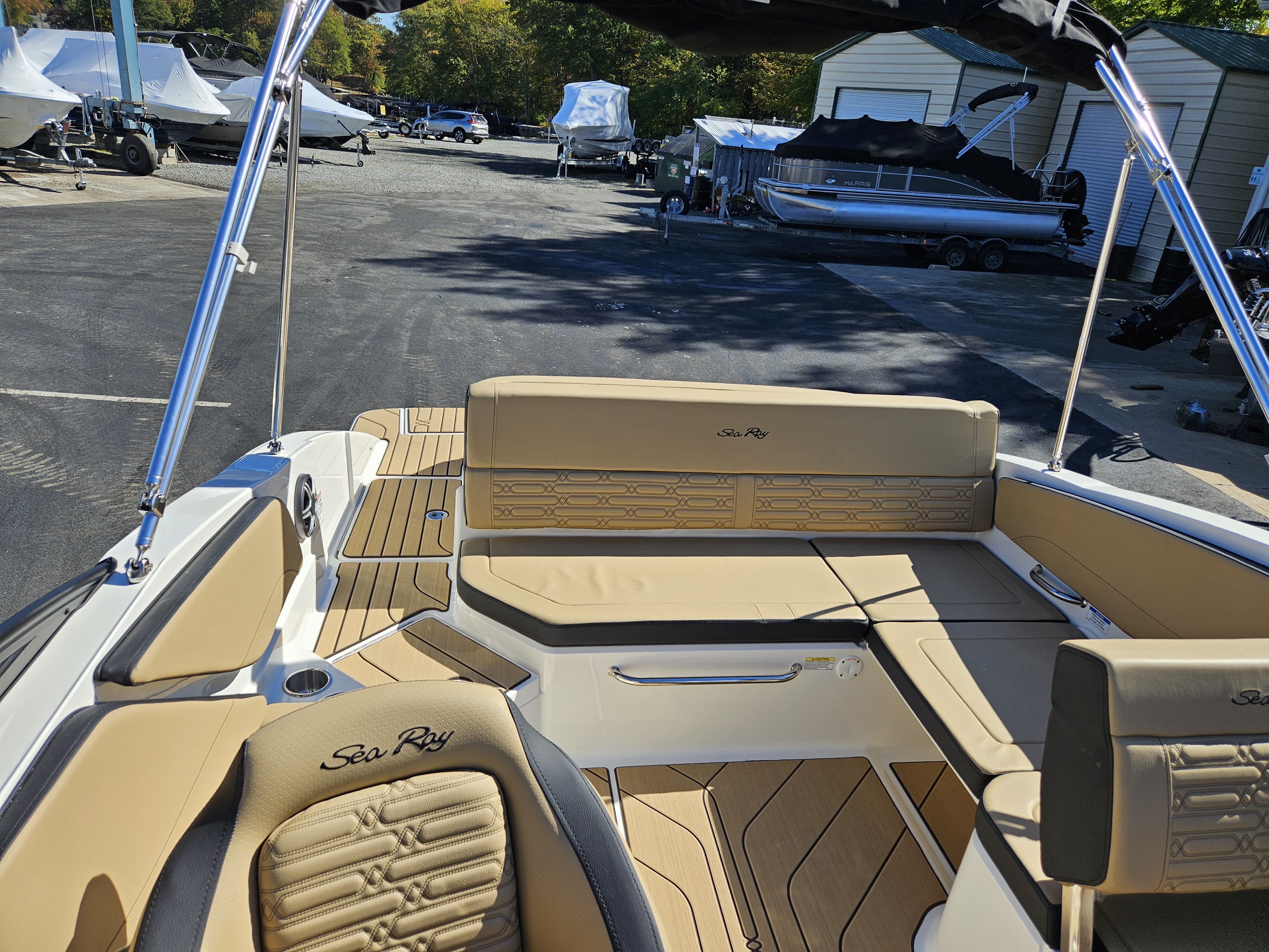 2026 Sea Ray SPX 210 Image Thumbnail #17