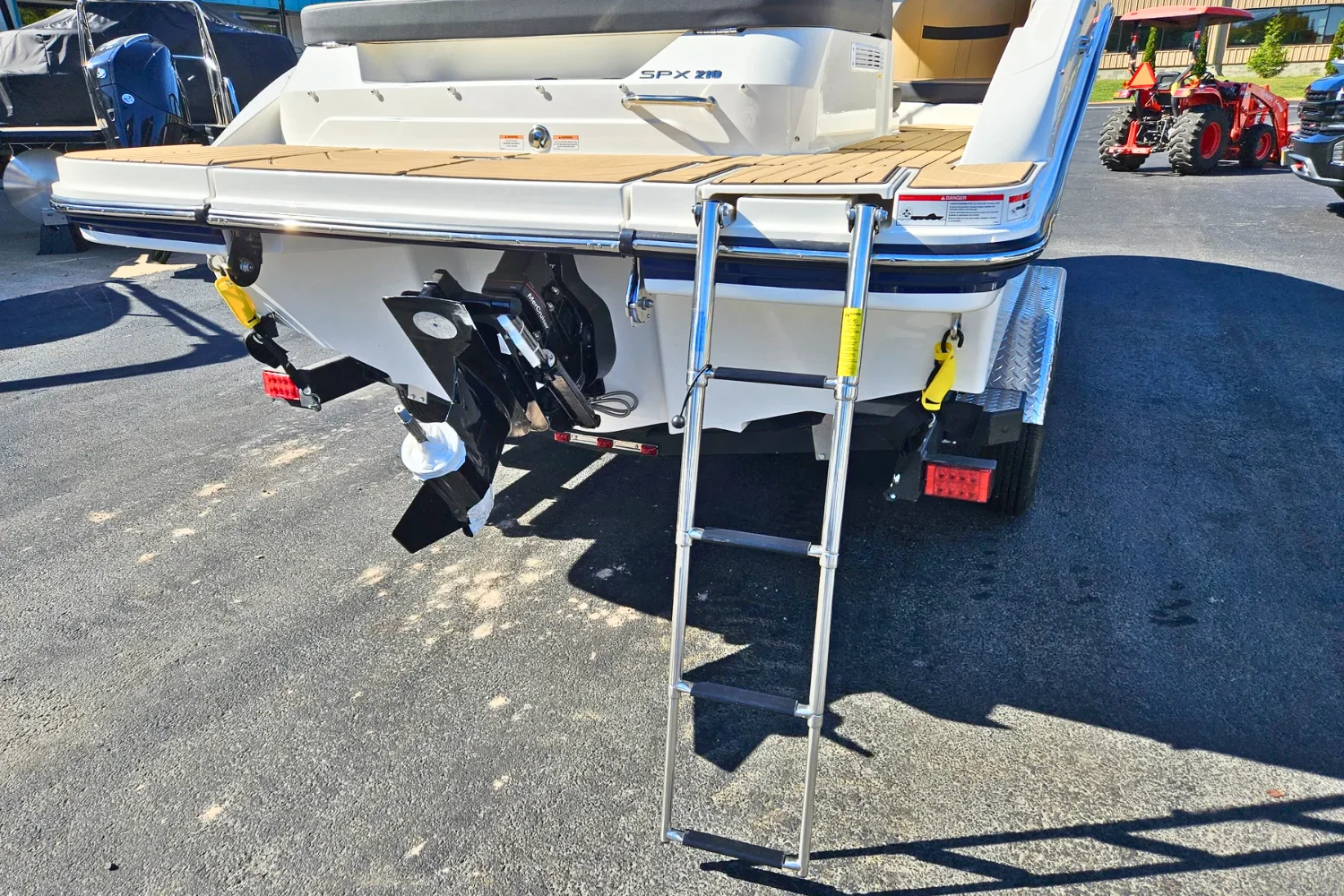 2026 Sea Ray SPX 210 Image Thumbnail #7