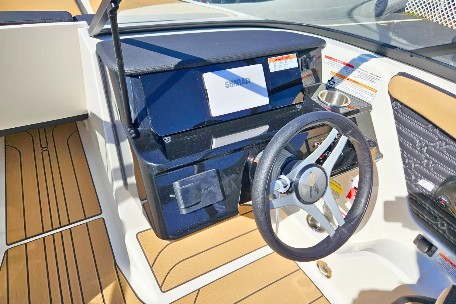 2026 Sea Ray SPX 210 Image Thumbnail #18