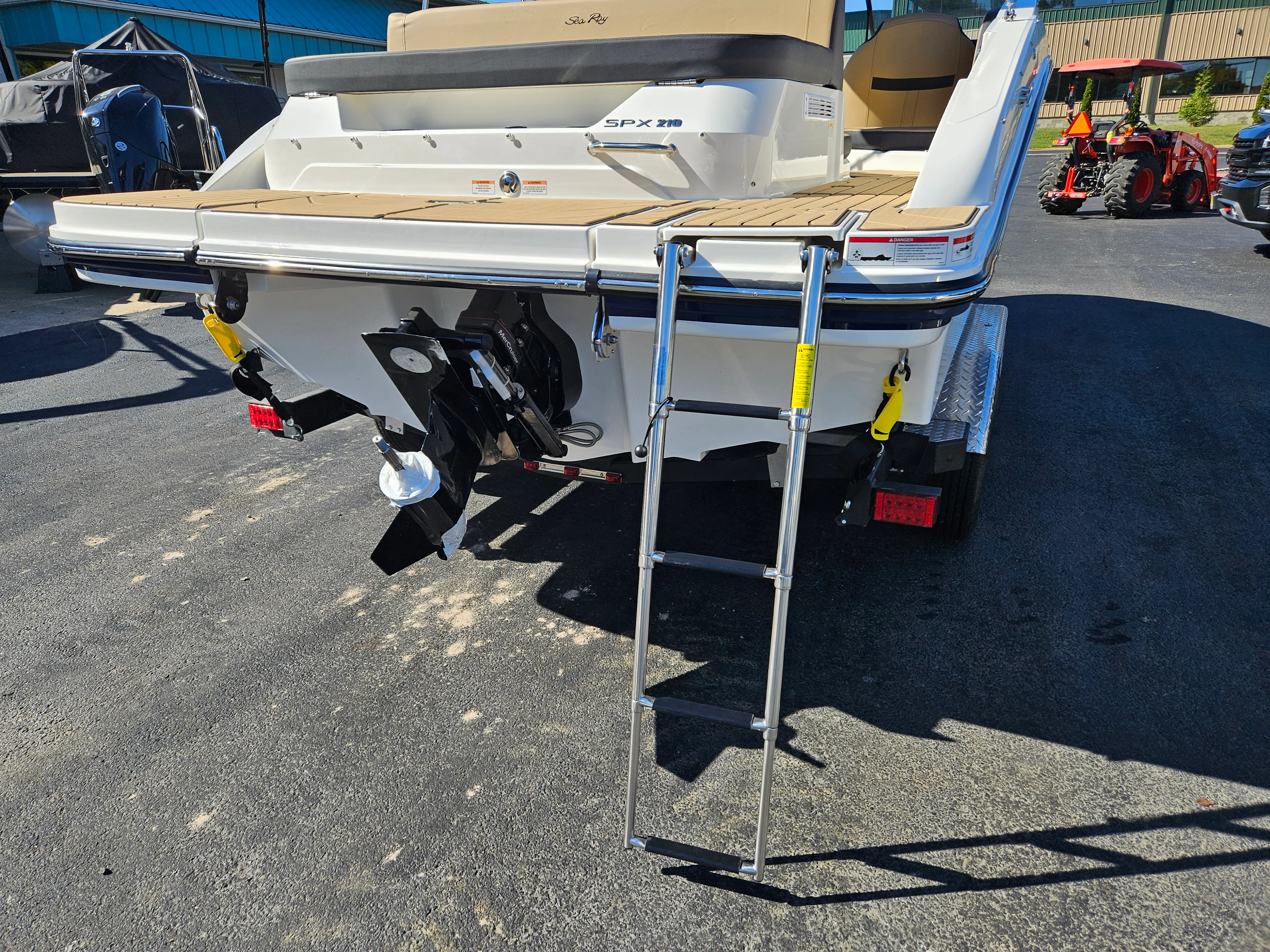 2026 Sea Ray SPX 210 Image Thumbnail #8