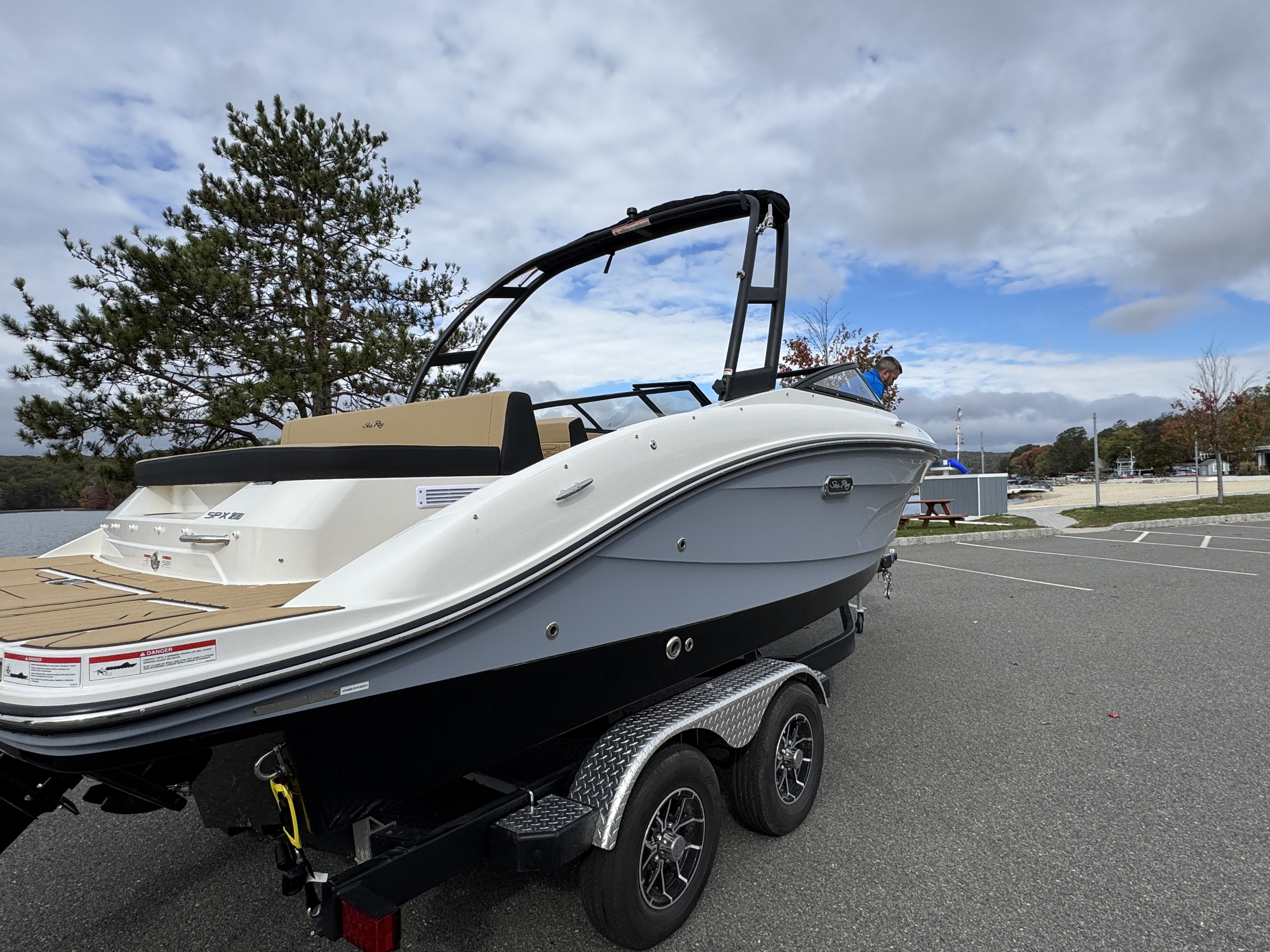 2026 Sea Ray SPX 210 Image Thumbnail #39