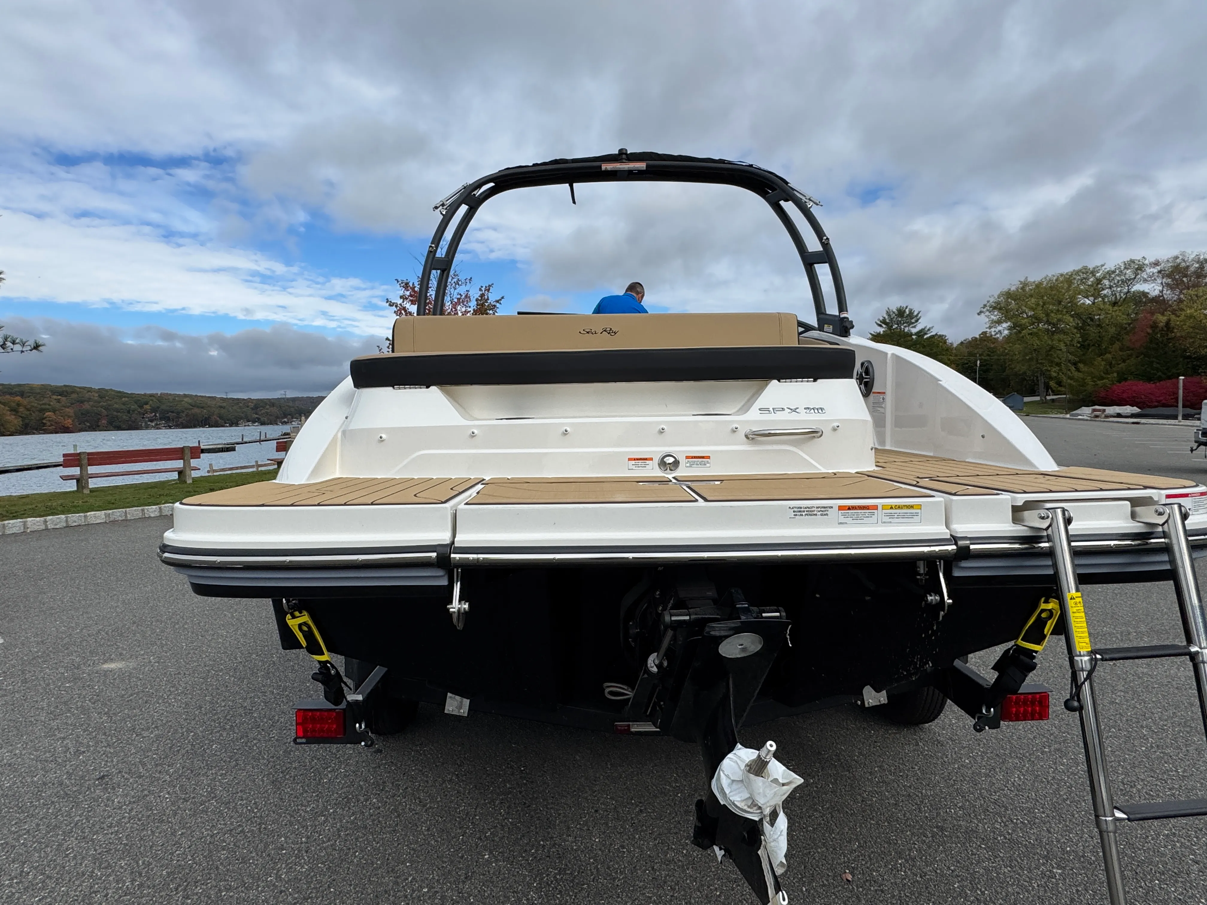 2026 Sea Ray SPX 210 Image Thumbnail #35