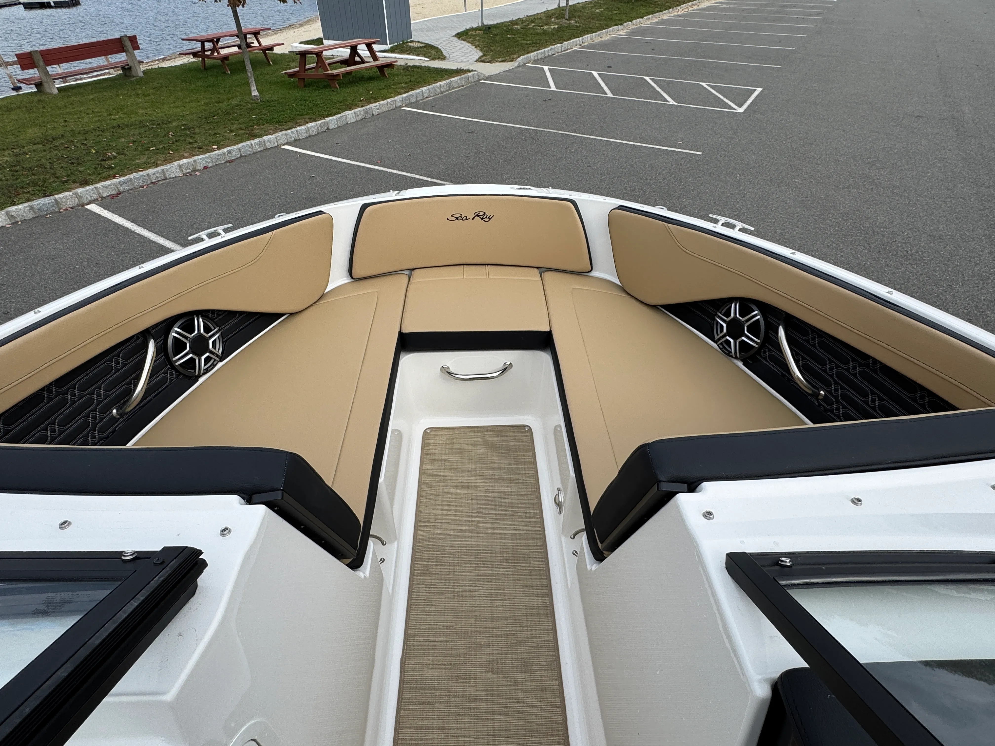 2026 Sea Ray SPX 210 Image Thumbnail #18