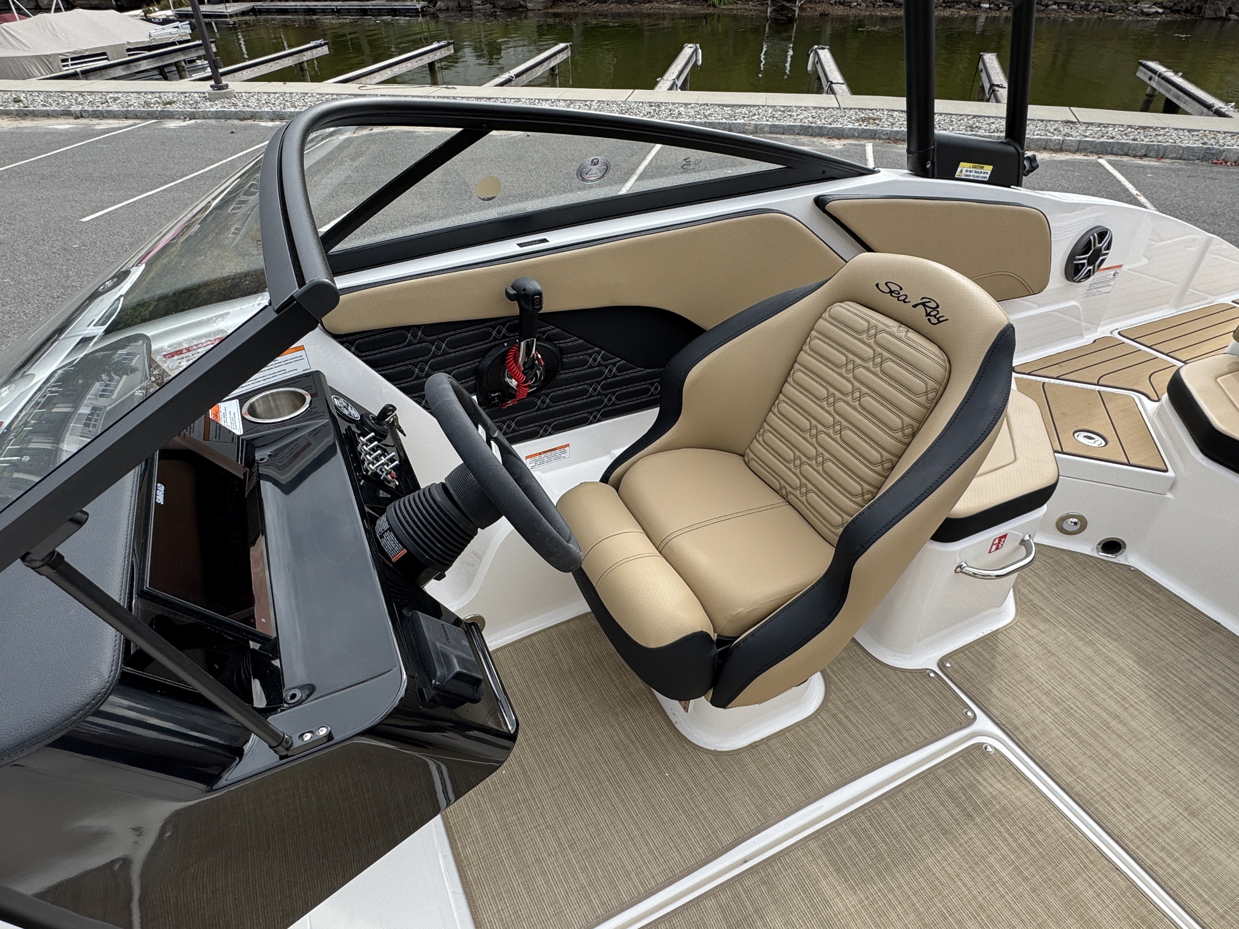 2026 Sea Ray SPX 210 Image Thumbnail #23