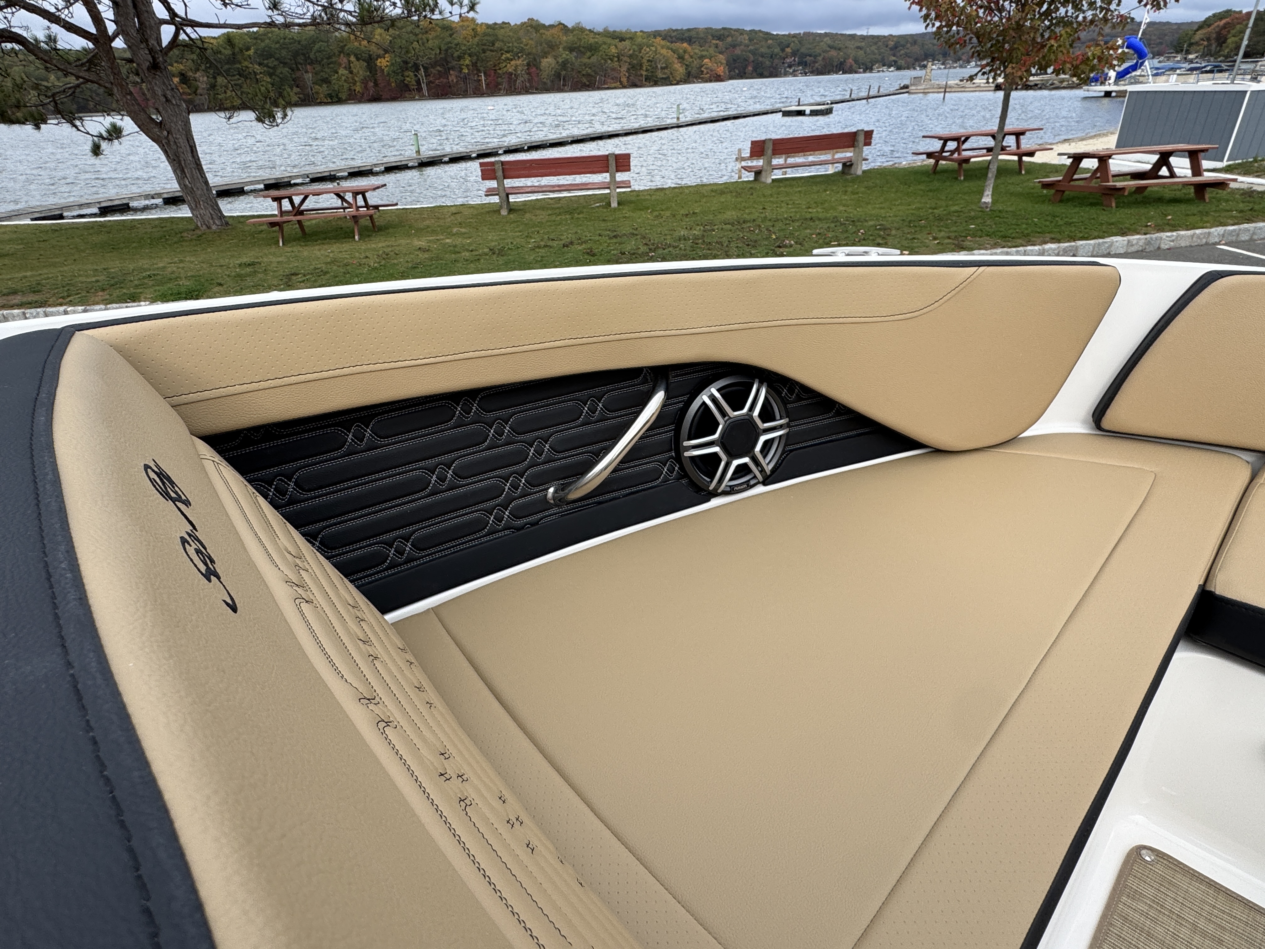 2026 Sea Ray SPX 210 Image Thumbnail #19