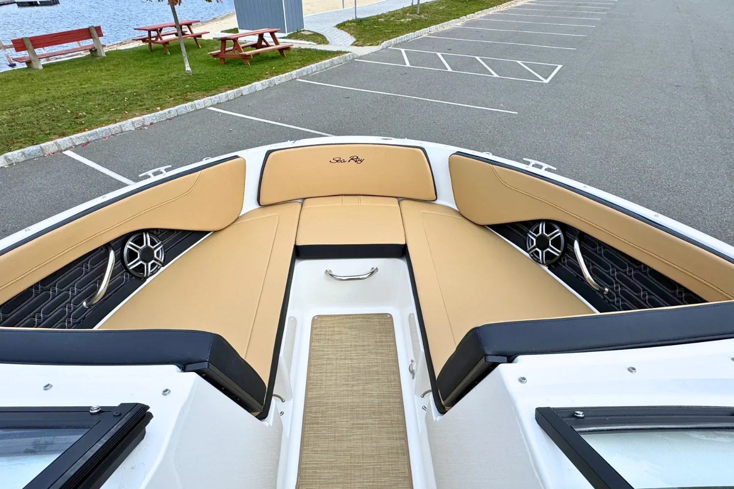 2026 Sea Ray SPX 210 Image Thumbnail #17