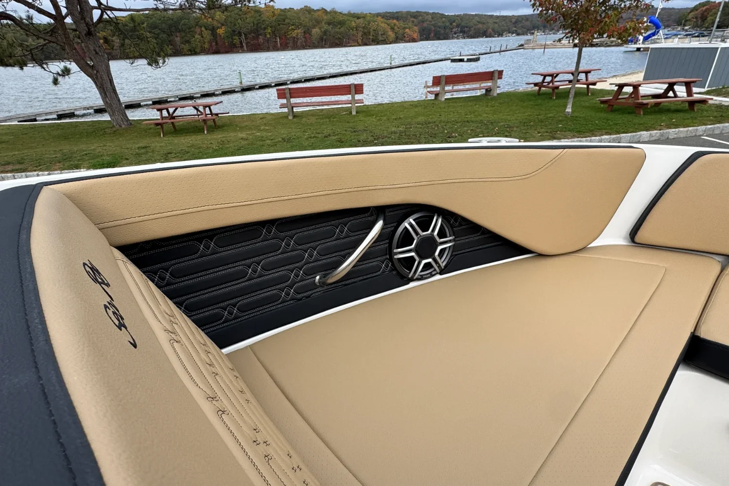 2026 Sea Ray SPX 210 Image Thumbnail #18