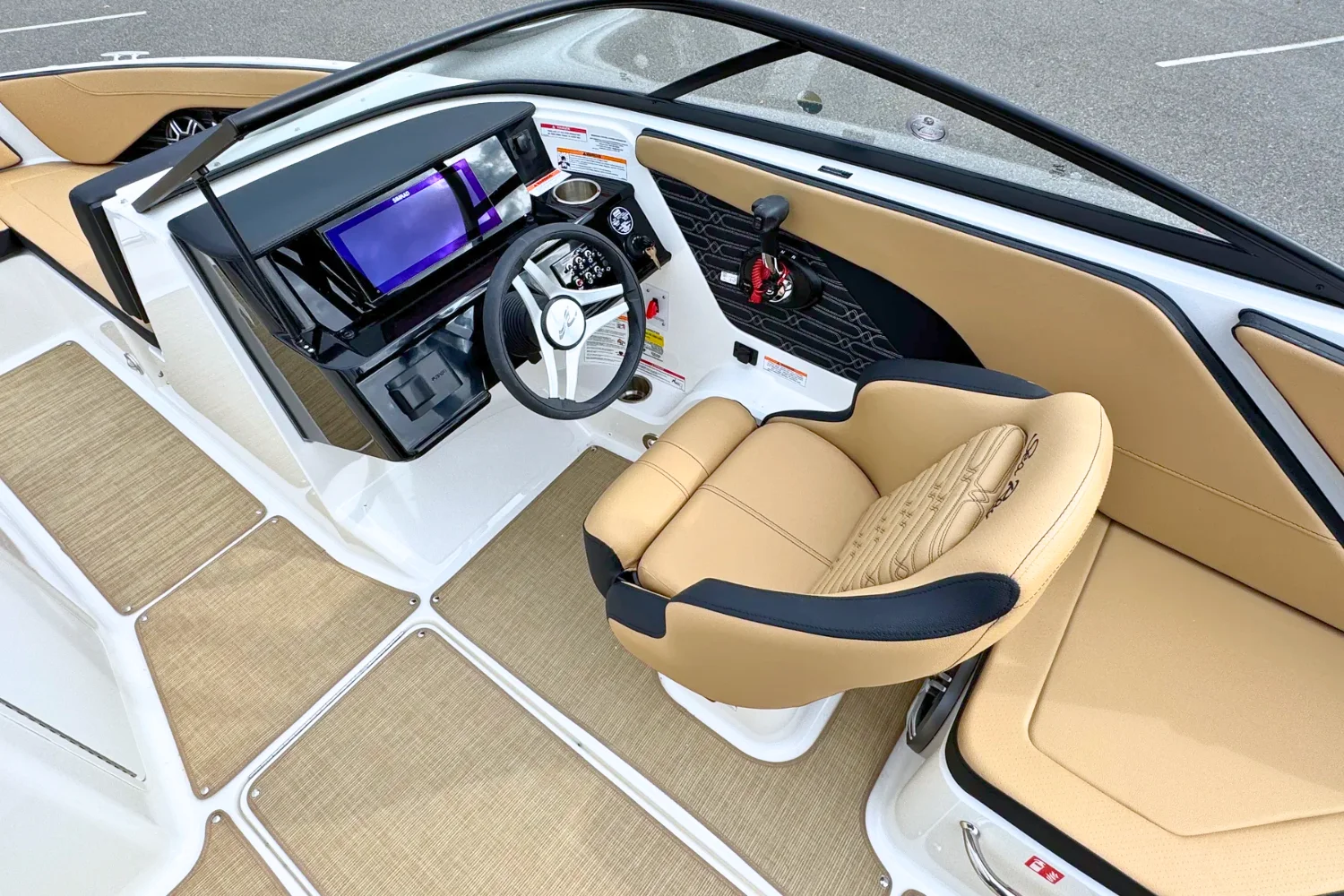 2026 Sea Ray SPX 210 Image Thumbnail #10