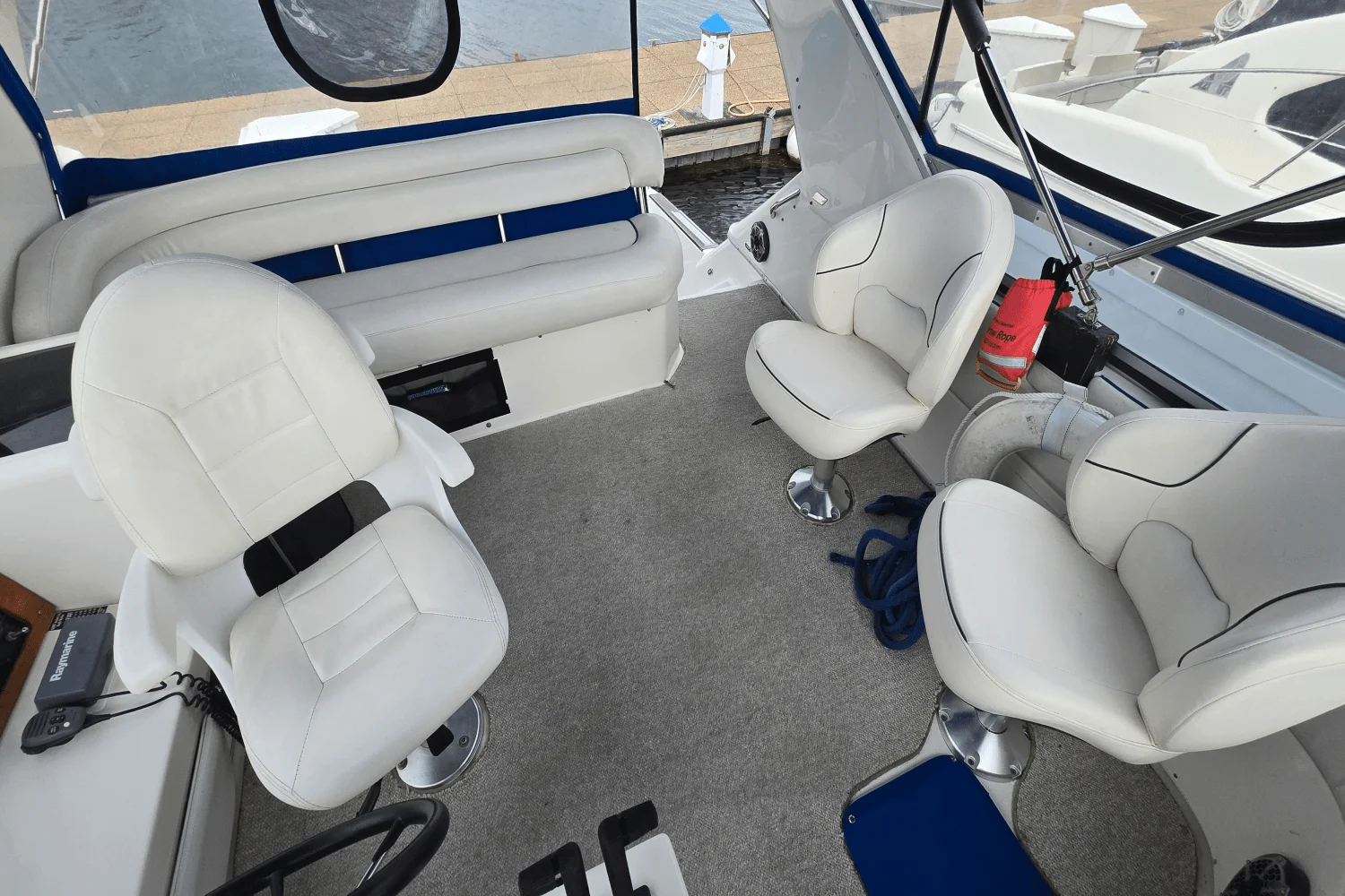 1992 Sea Ray 350 EXPRESS BRIDGE Image Thumbnail #18