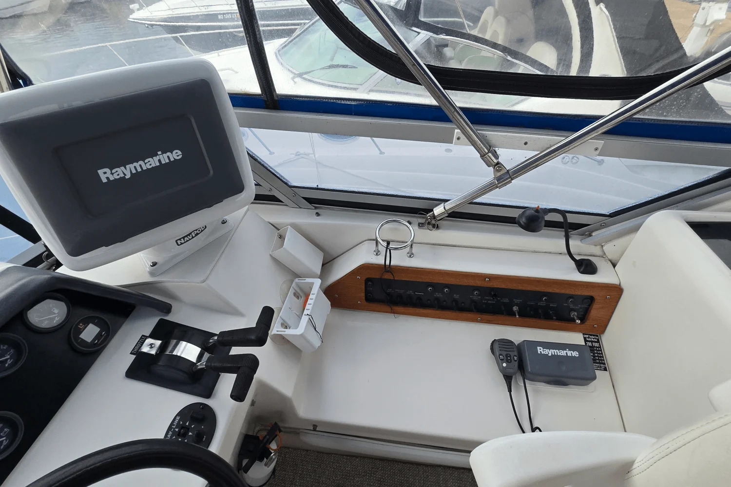 1992 Sea Ray 350 EXPRESS BRIDGE Image Thumbnail #16