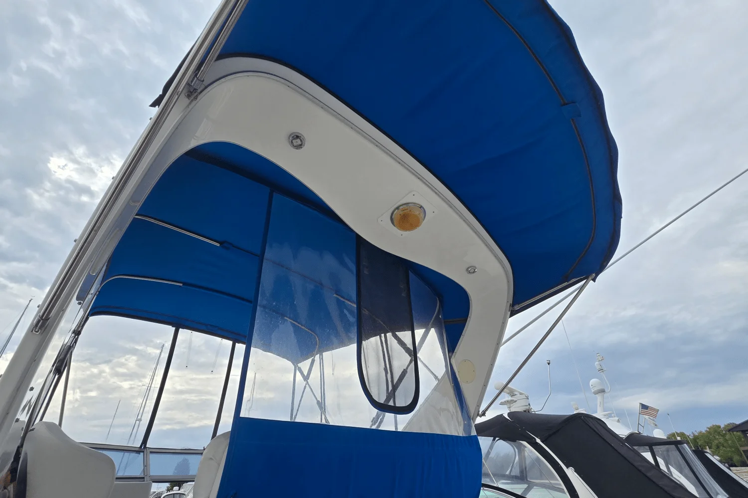 1992 Sea Ray 350 EXPRESS BRIDGE Image Thumbnail #7