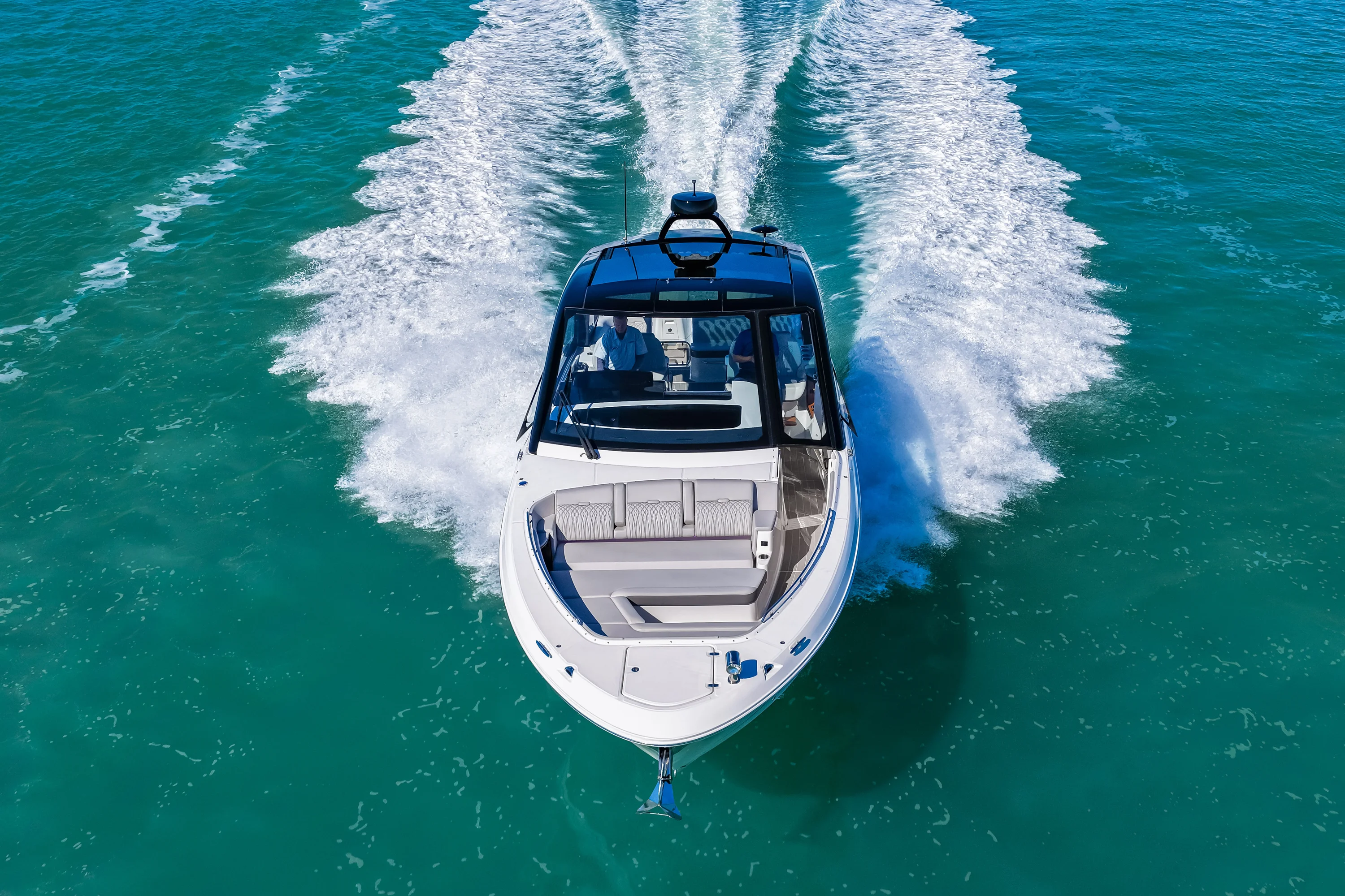 2026 Sea Ray Sundancer 370 Outboard Image Thumbnail #10