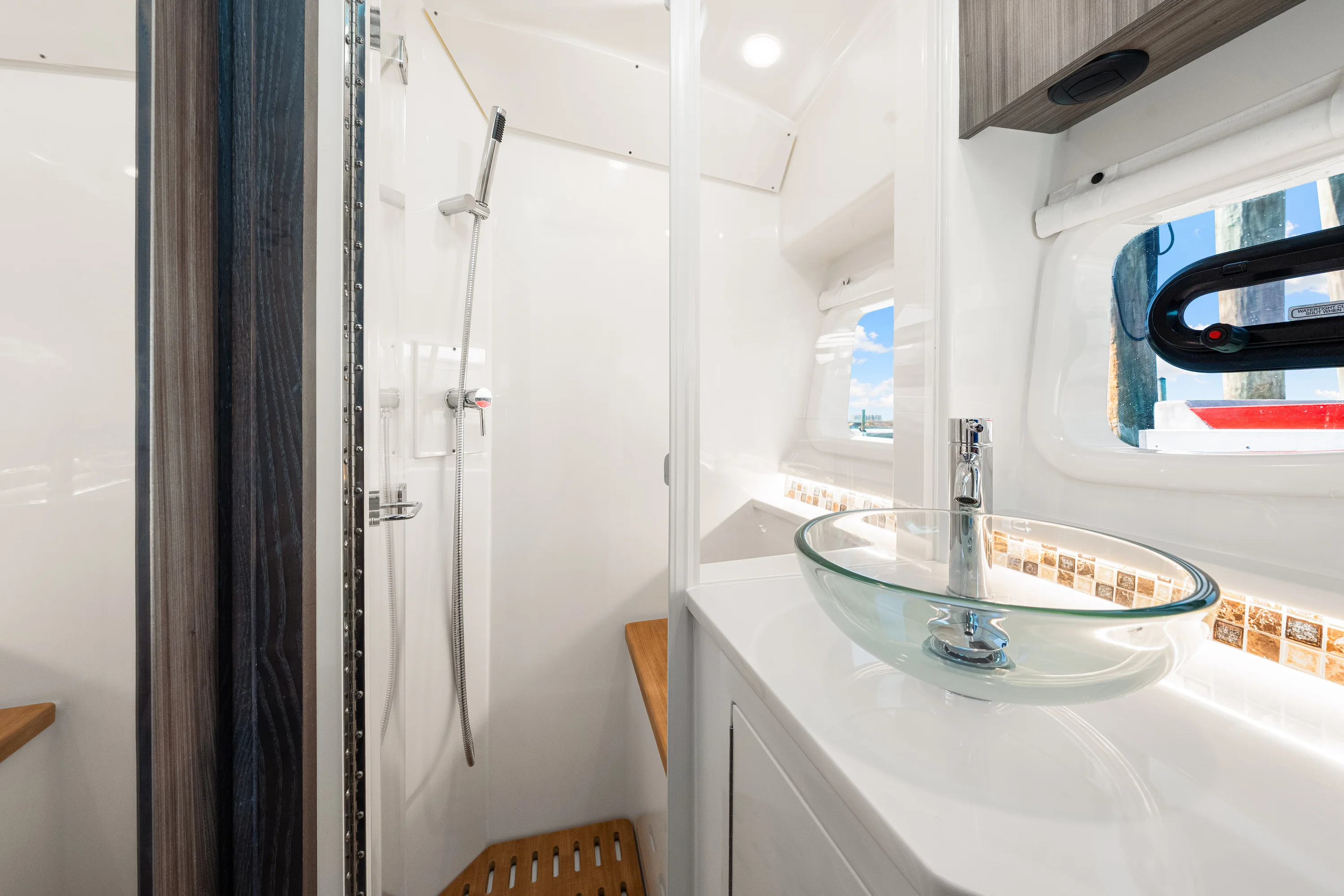 2026 Sea Ray Sundancer 370 Outboard Image Thumbnail #86