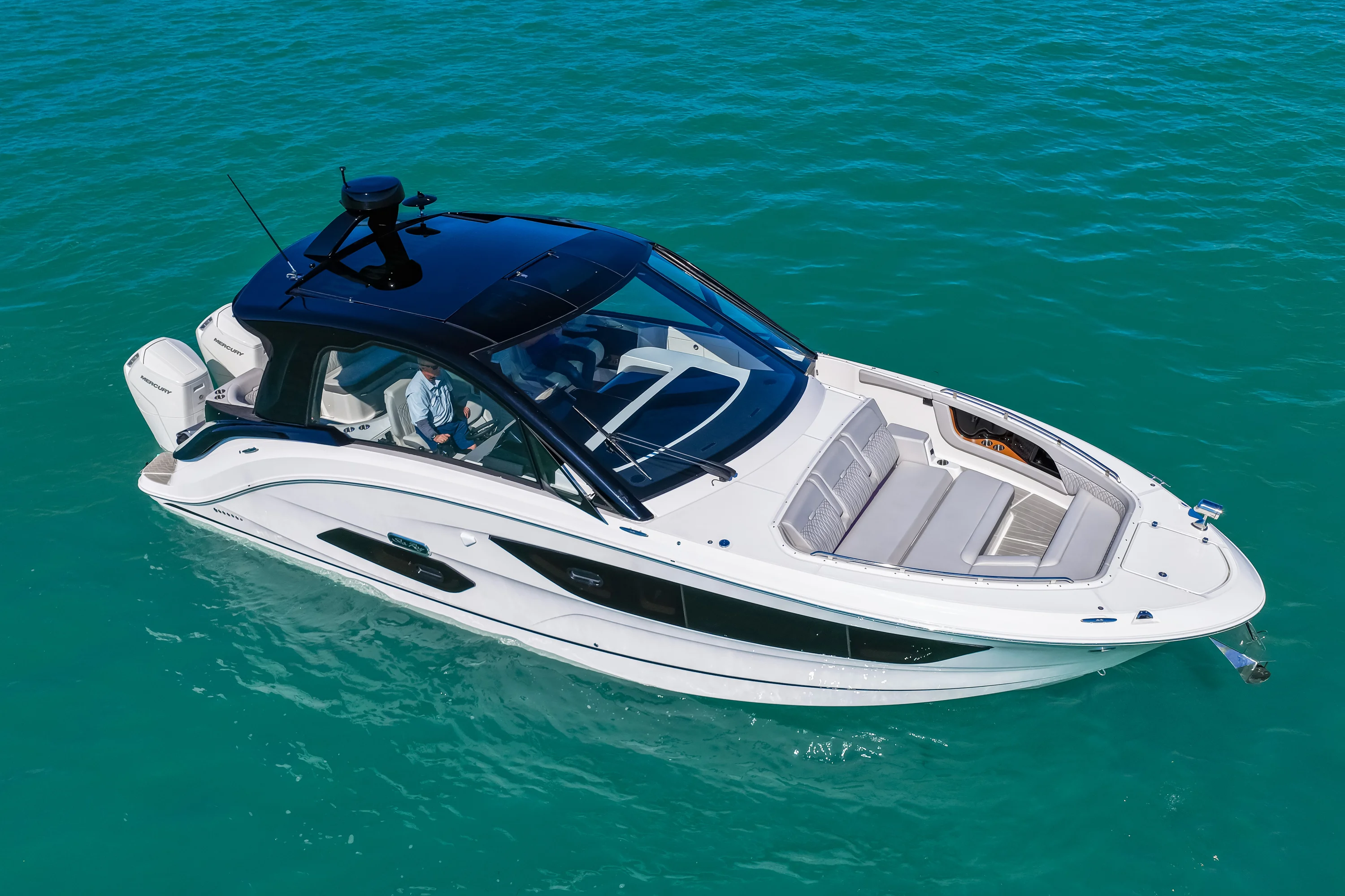 2026 Sea Ray Sundancer 370 Outboard Image Thumbnail #32