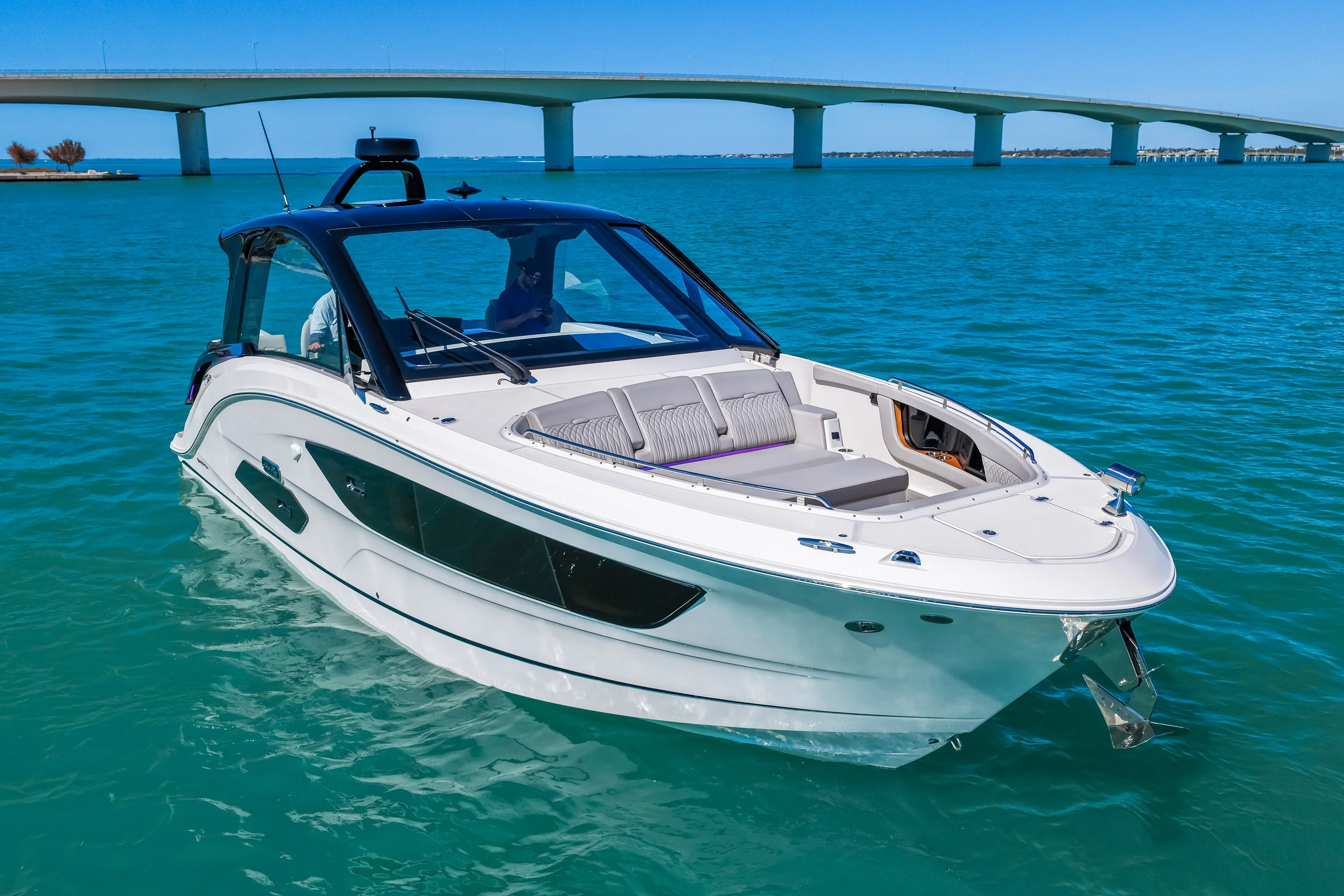 2026 Sea Ray Sundancer 370 Outboard Image Thumbnail #33