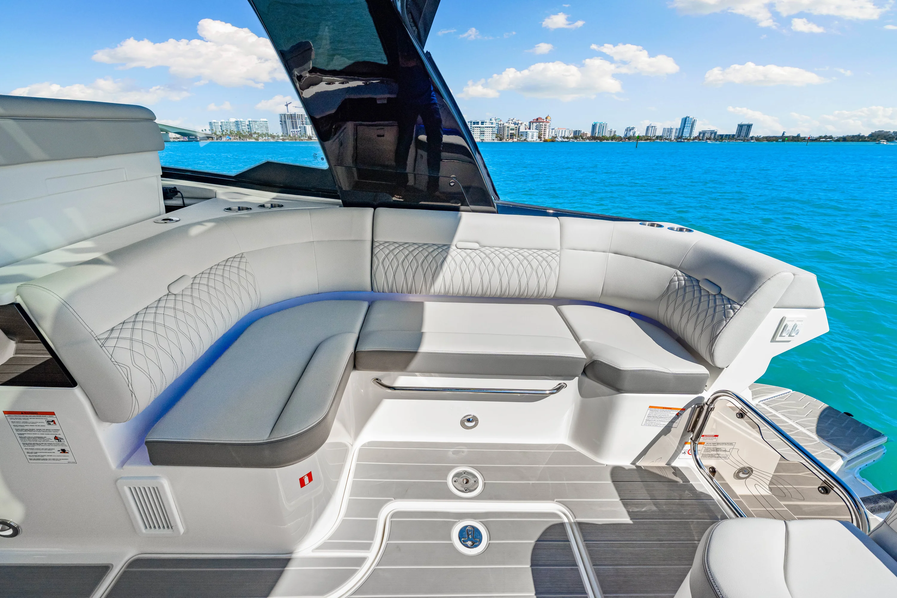 2026 Sea Ray Sundancer 370 Outboard Image Thumbnail #43