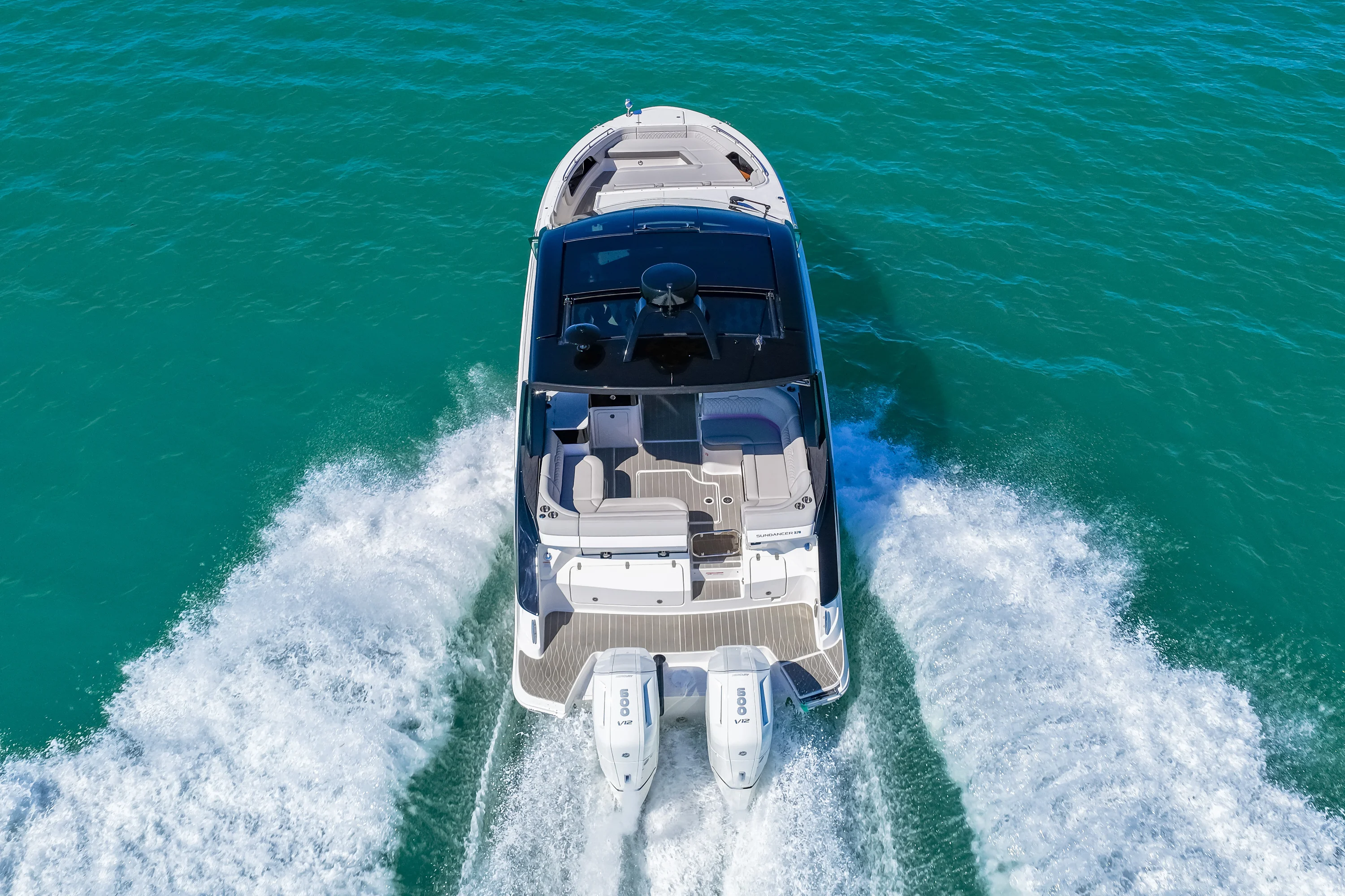 2026 Sea Ray Sundancer 370 Outboard Image Thumbnail #6