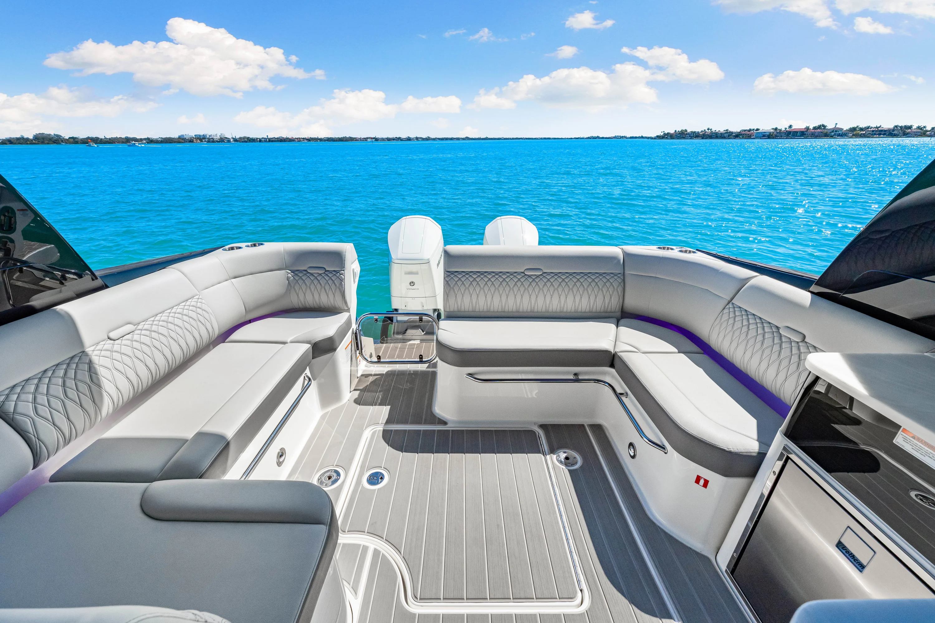 2026 Sea Ray Sundancer 370 Outboard Image Thumbnail #40