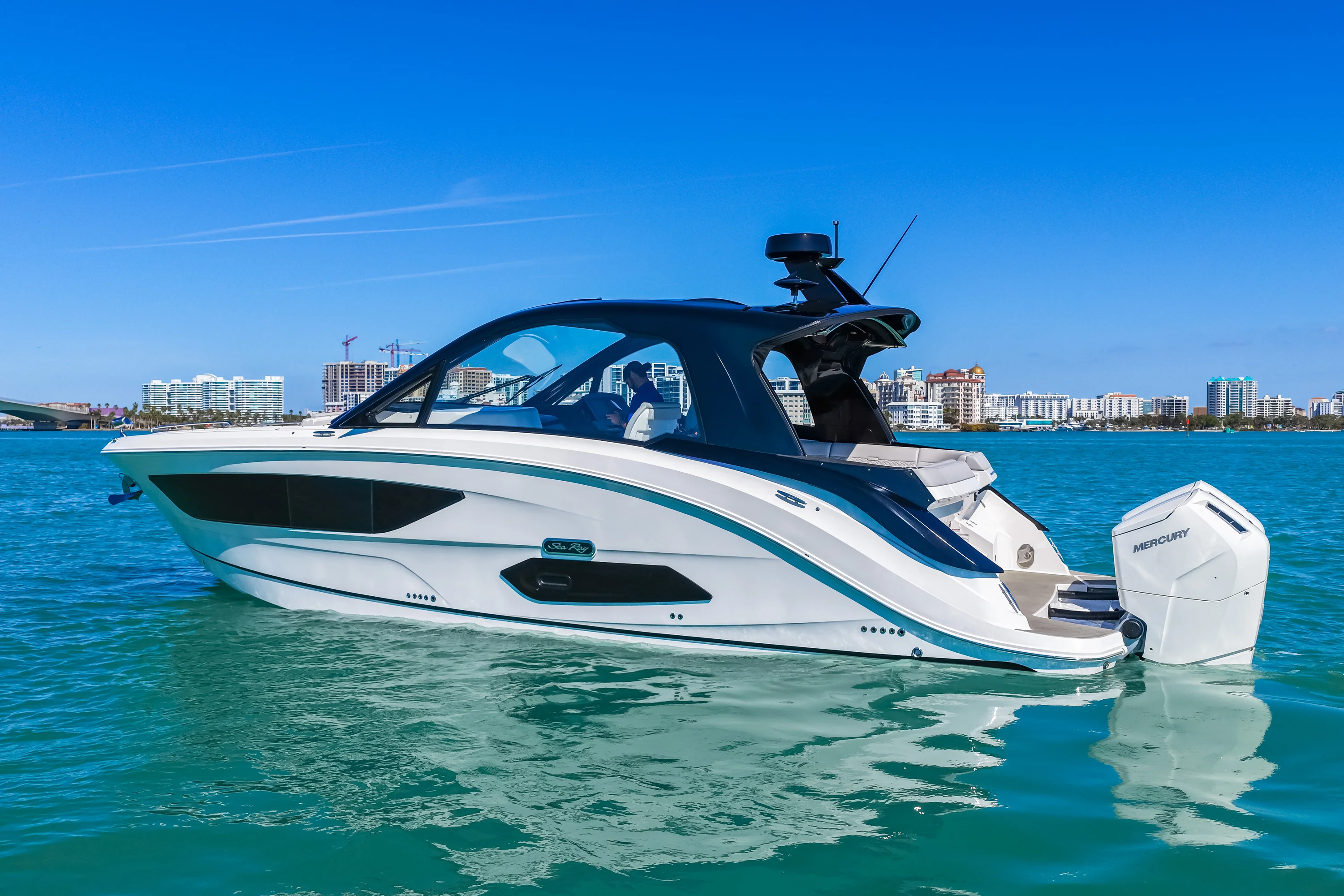 2026 Sea Ray Sundancer 370 Outboard Image Thumbnail #24