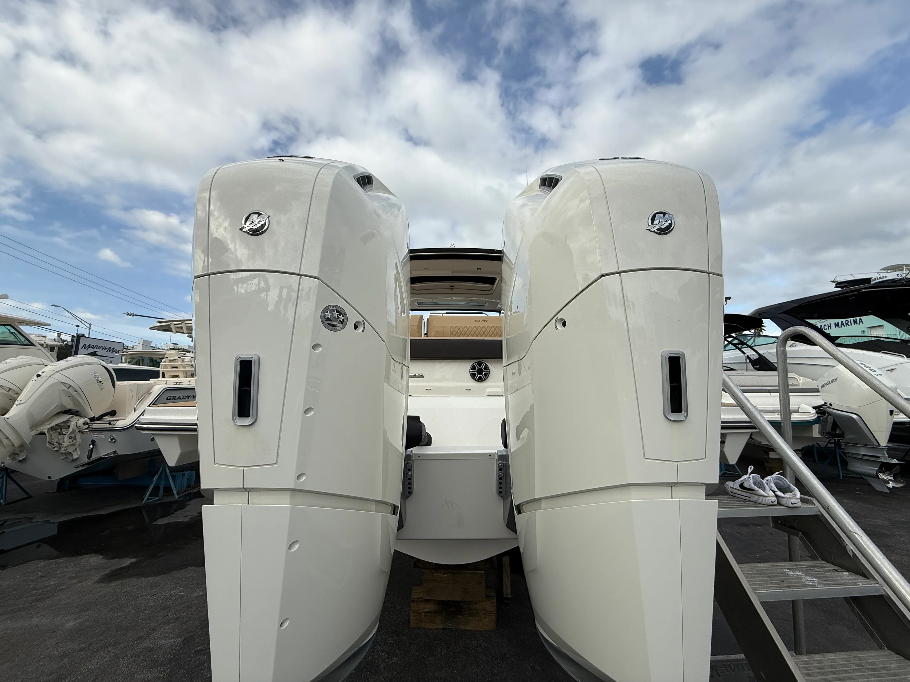 2026 Sea Ray SLX 400 Outboard Image Thumbnail #5