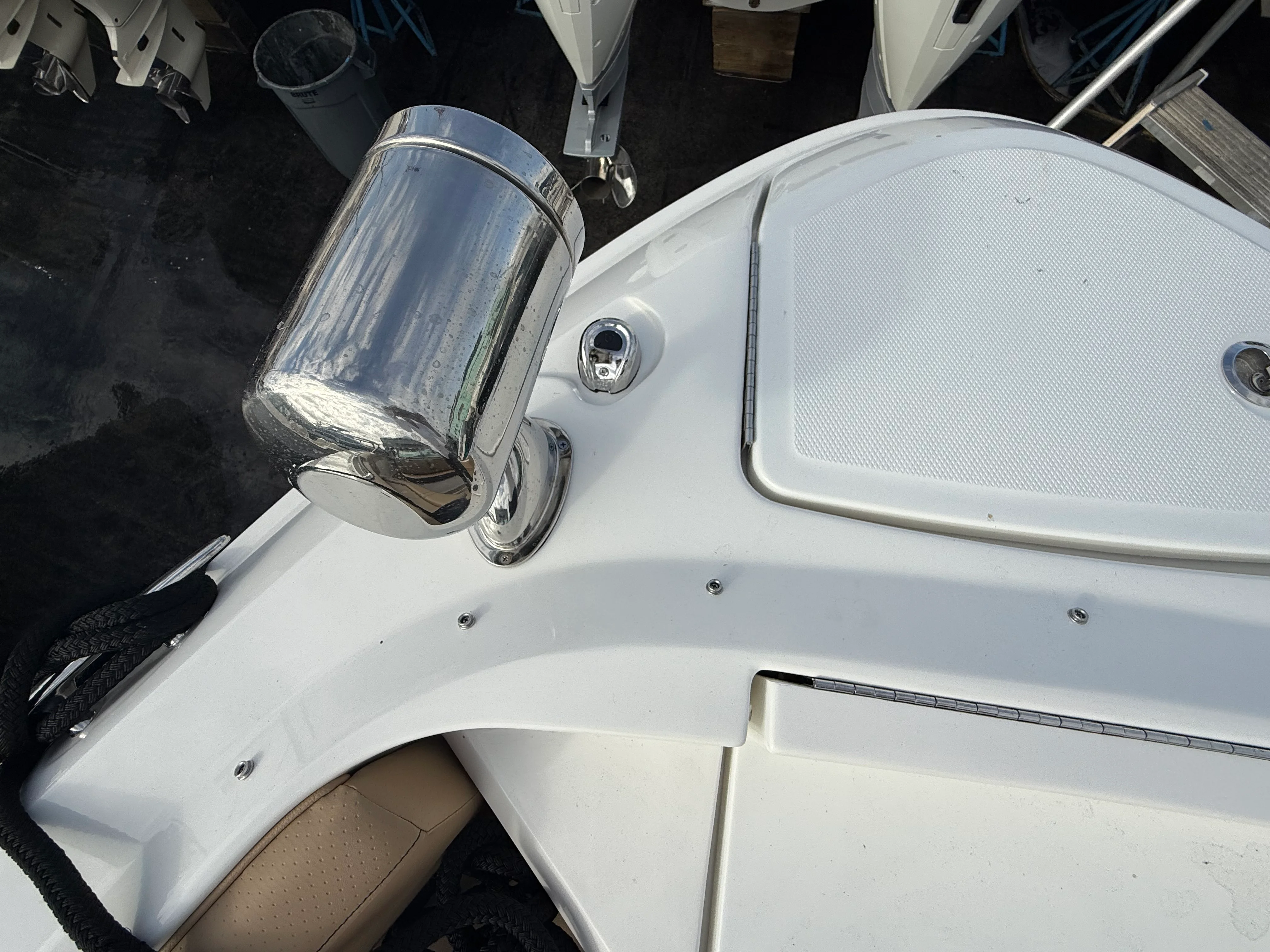 2026 Sea Ray SLX 400 Outboard Image Thumbnail #40