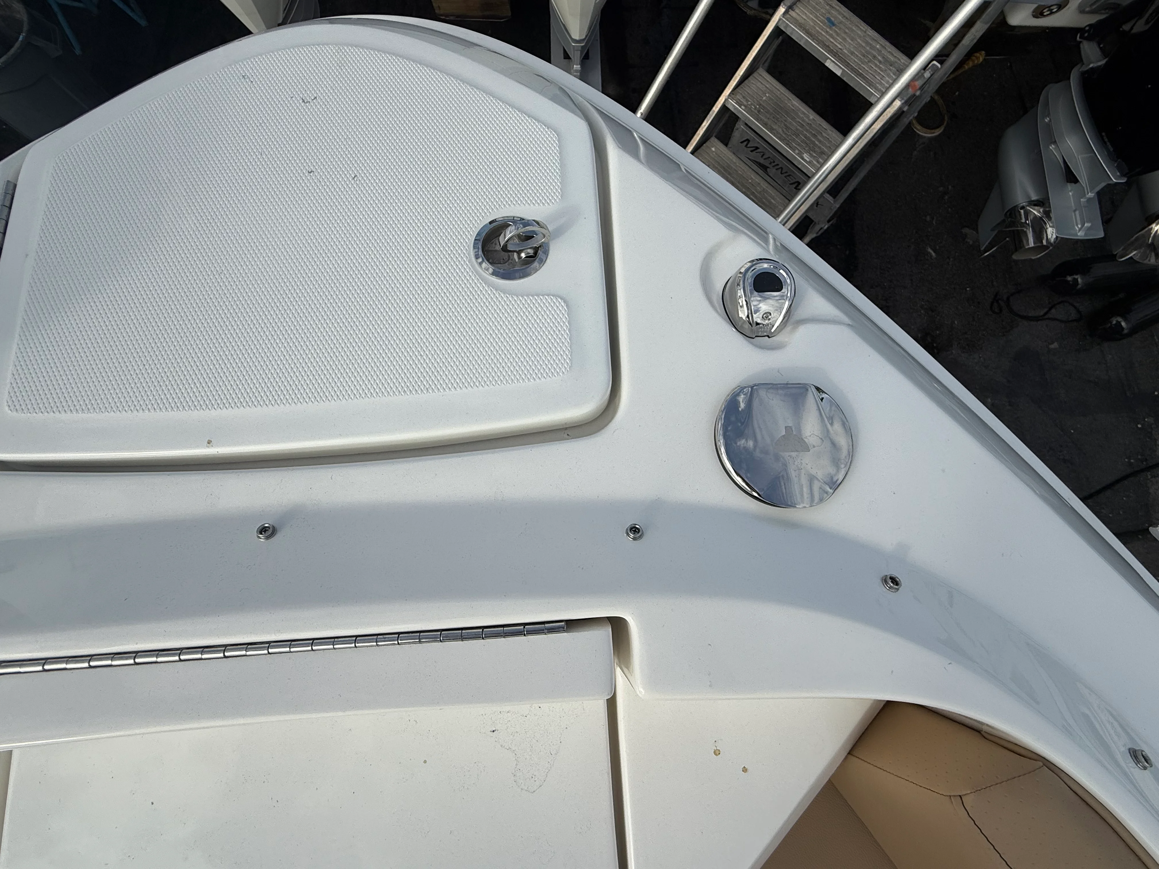 2026 Sea Ray SLX 400 Outboard Image Thumbnail #39