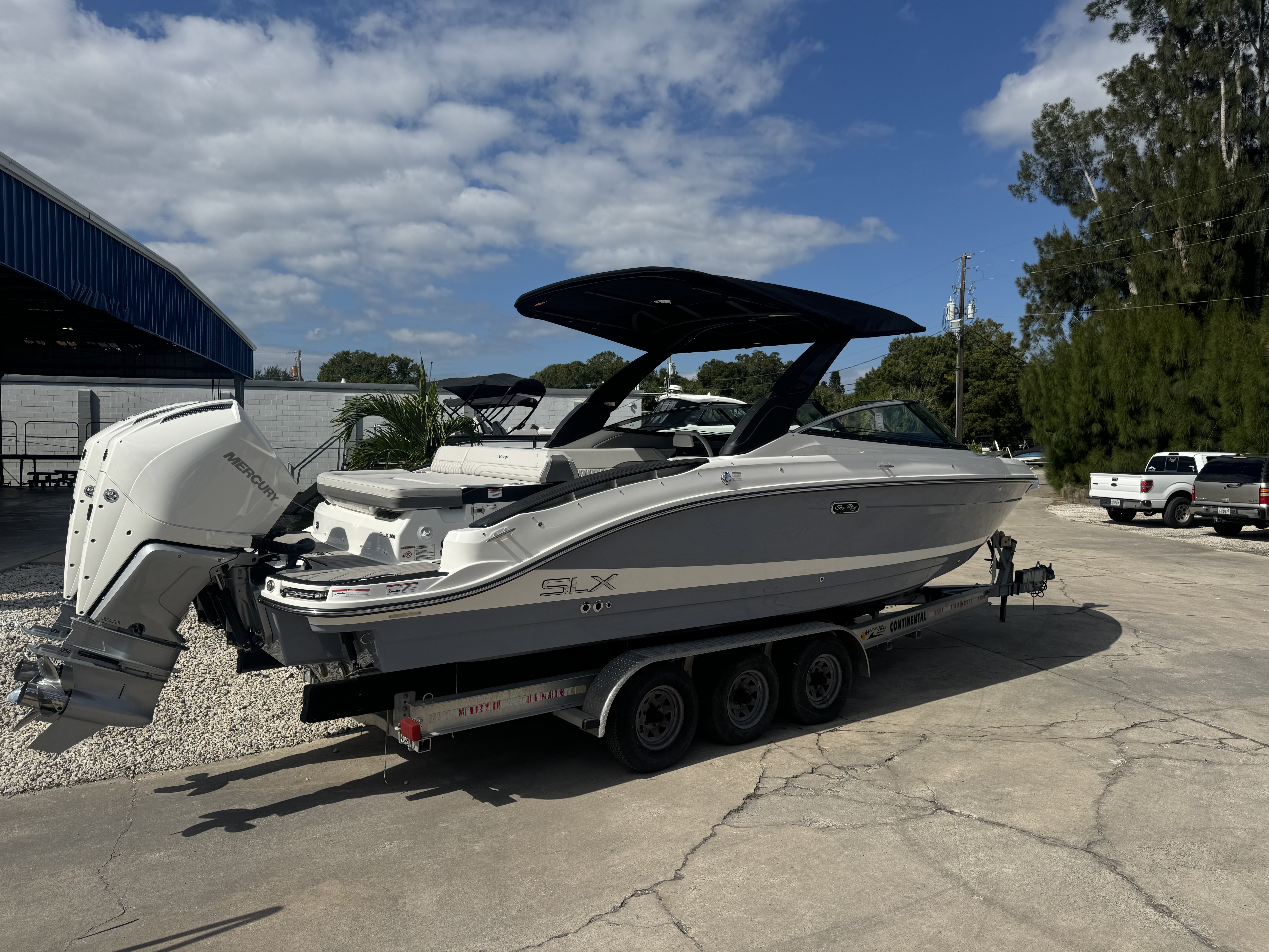 2026 Sea Ray SLX 280 Outboard Image Thumbnail #2