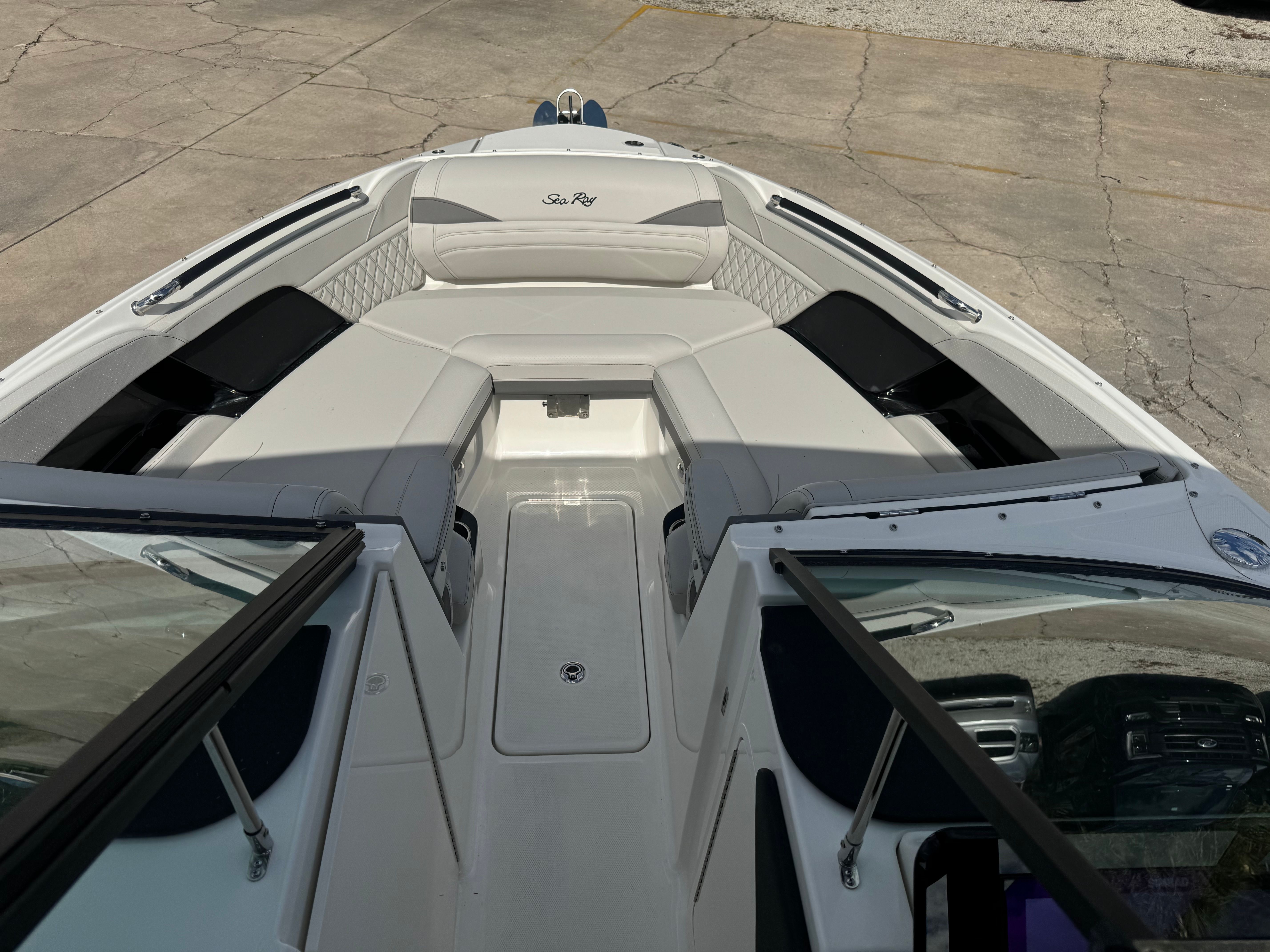 2026 Sea Ray SLX 280 Outboard Image Thumbnail #16