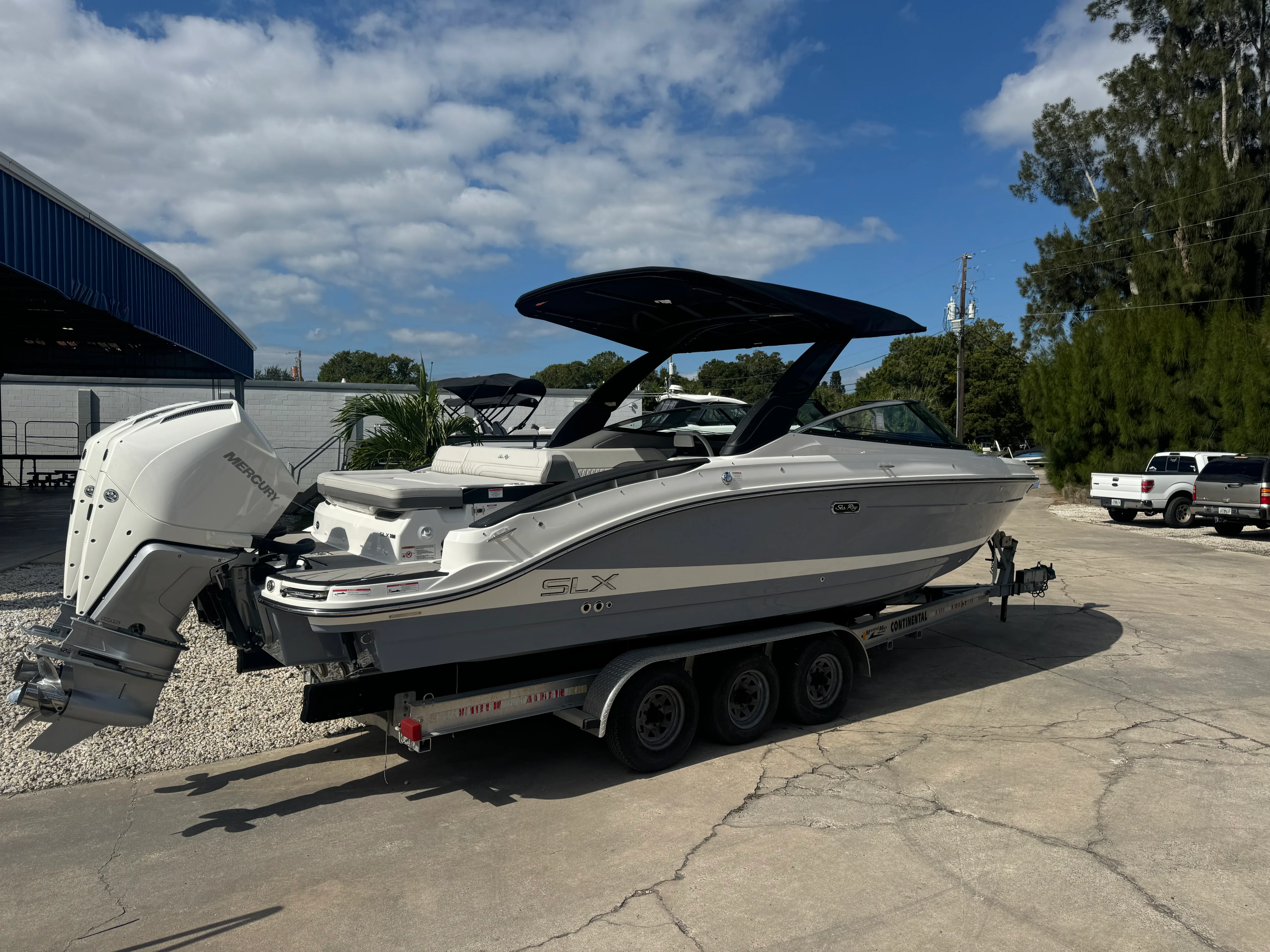 2026 Sea Ray SLX 280 Outboard Image Thumbnail #2