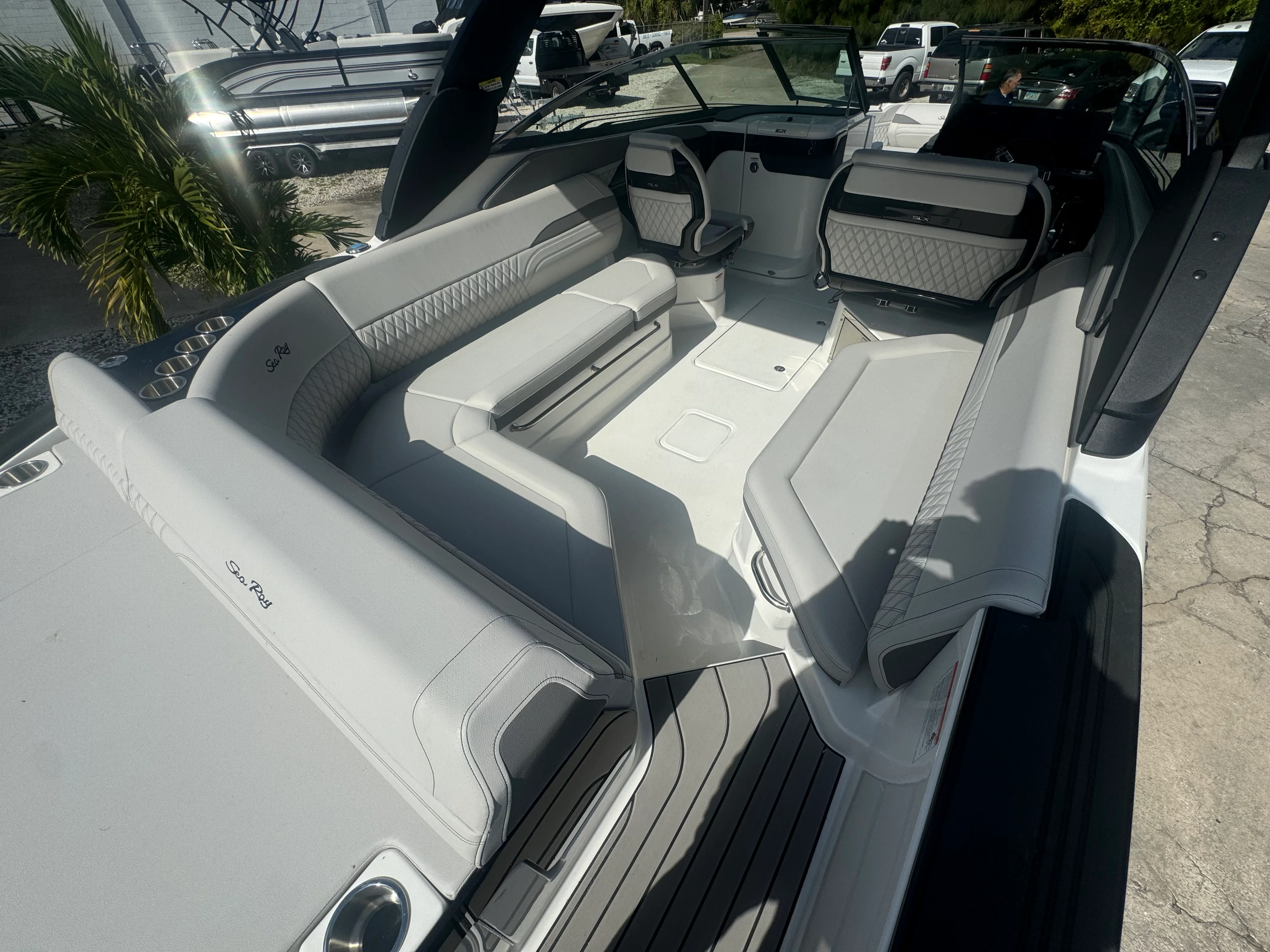 2026 Sea Ray SLX 280 Outboard Image Thumbnail #7