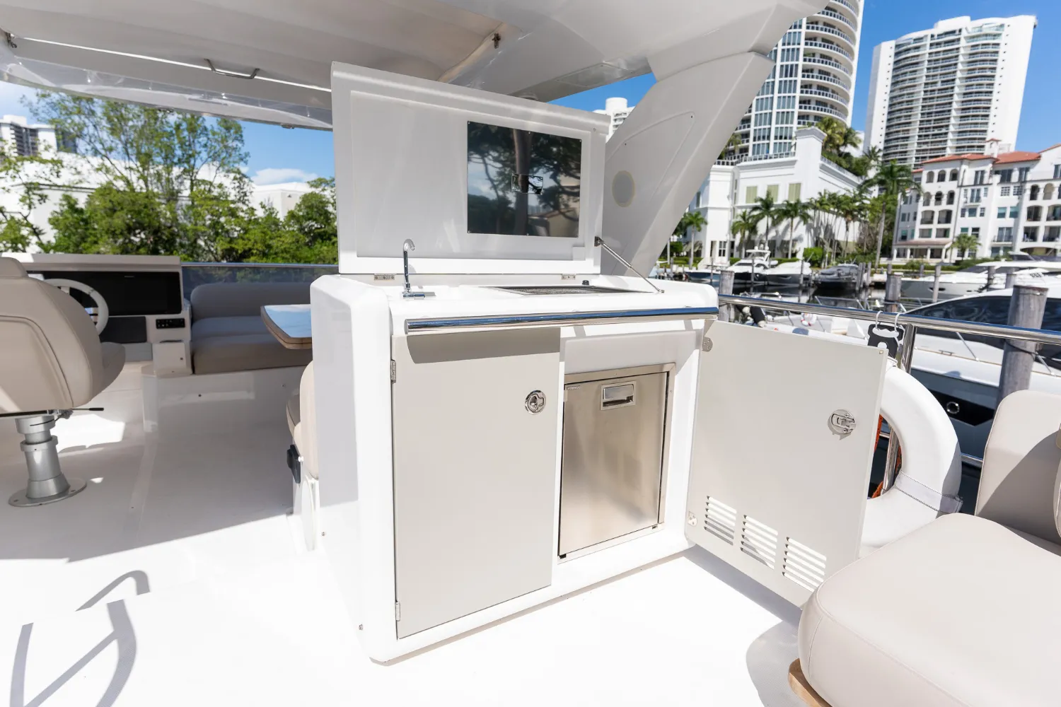 2022 Azimut 50 FLYBRIDGE Image Thumbnail #41