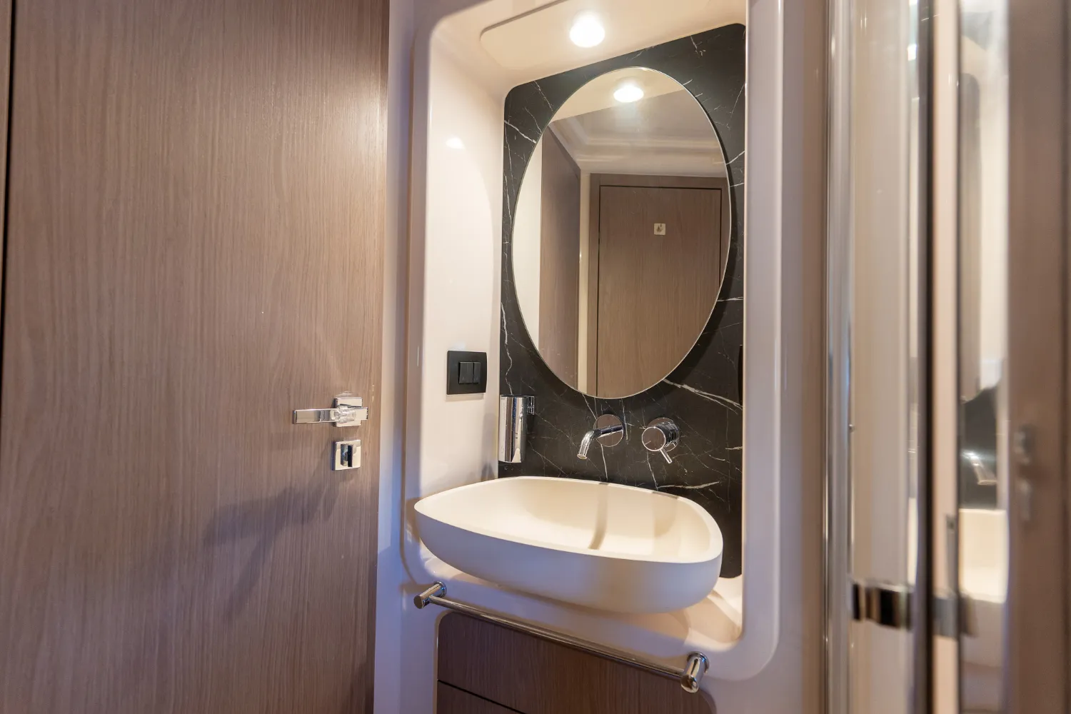 2022 Azimut 50 FLYBRIDGE Image Thumbnail #19