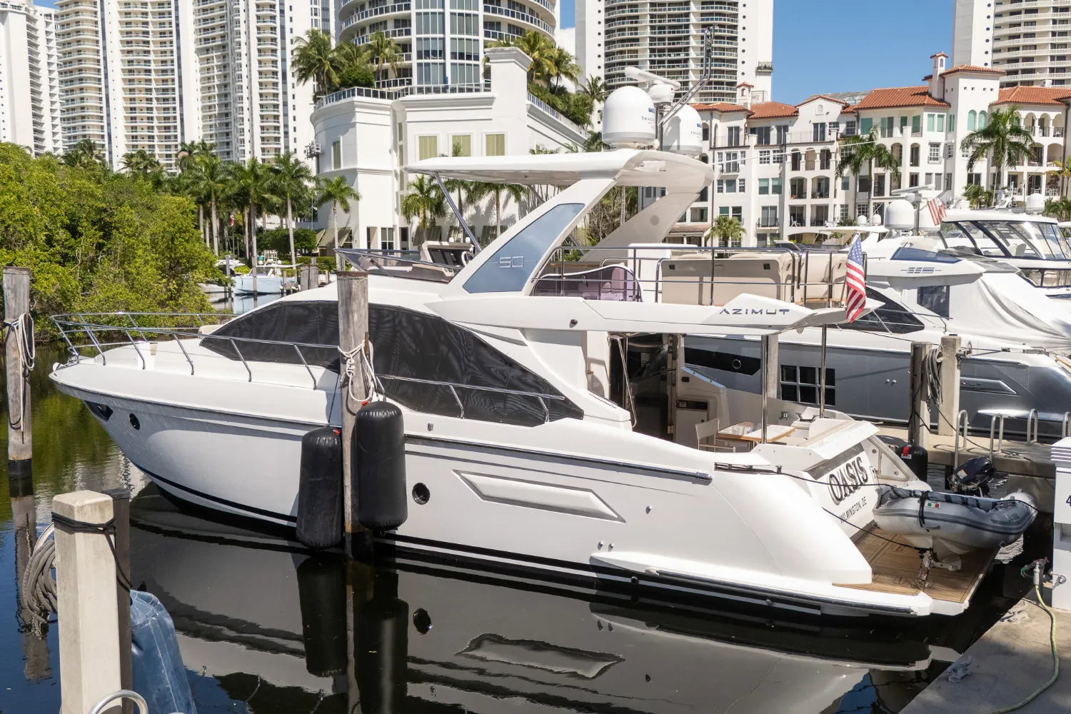 2022 Azimut 50 FLYBRIDGE Image Thumbnail #3