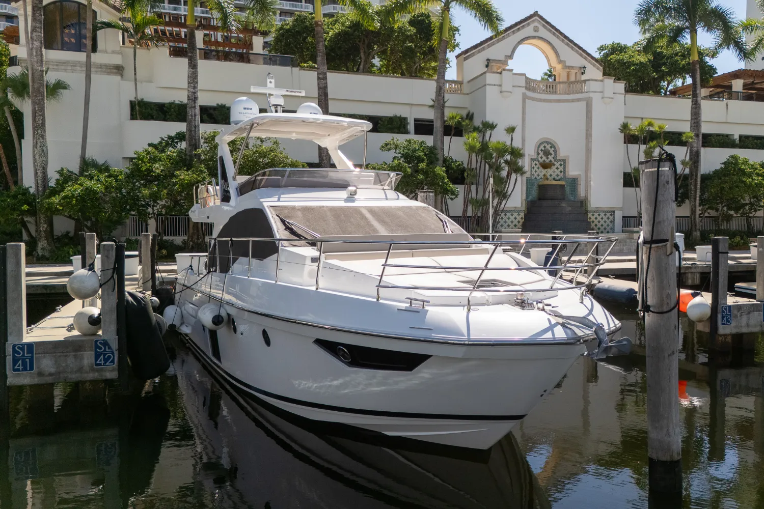 2022 Azimut 50 FLYBRIDGE Image Thumbnail #2