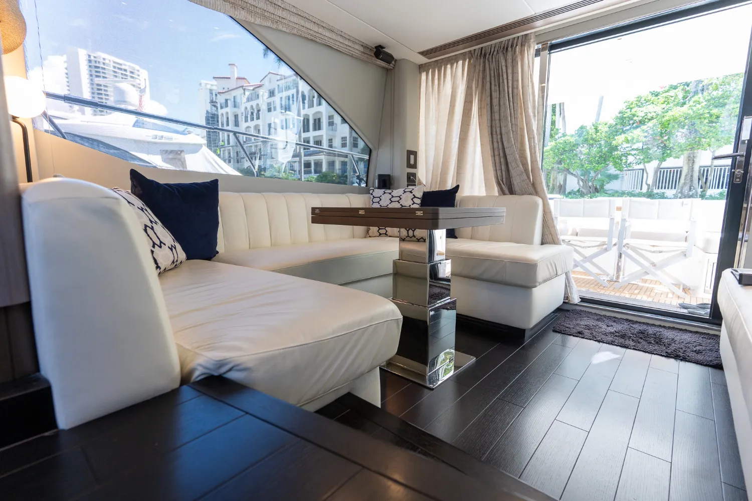 2022 Azimut 50 FLYBRIDGE Image Thumbnail #12