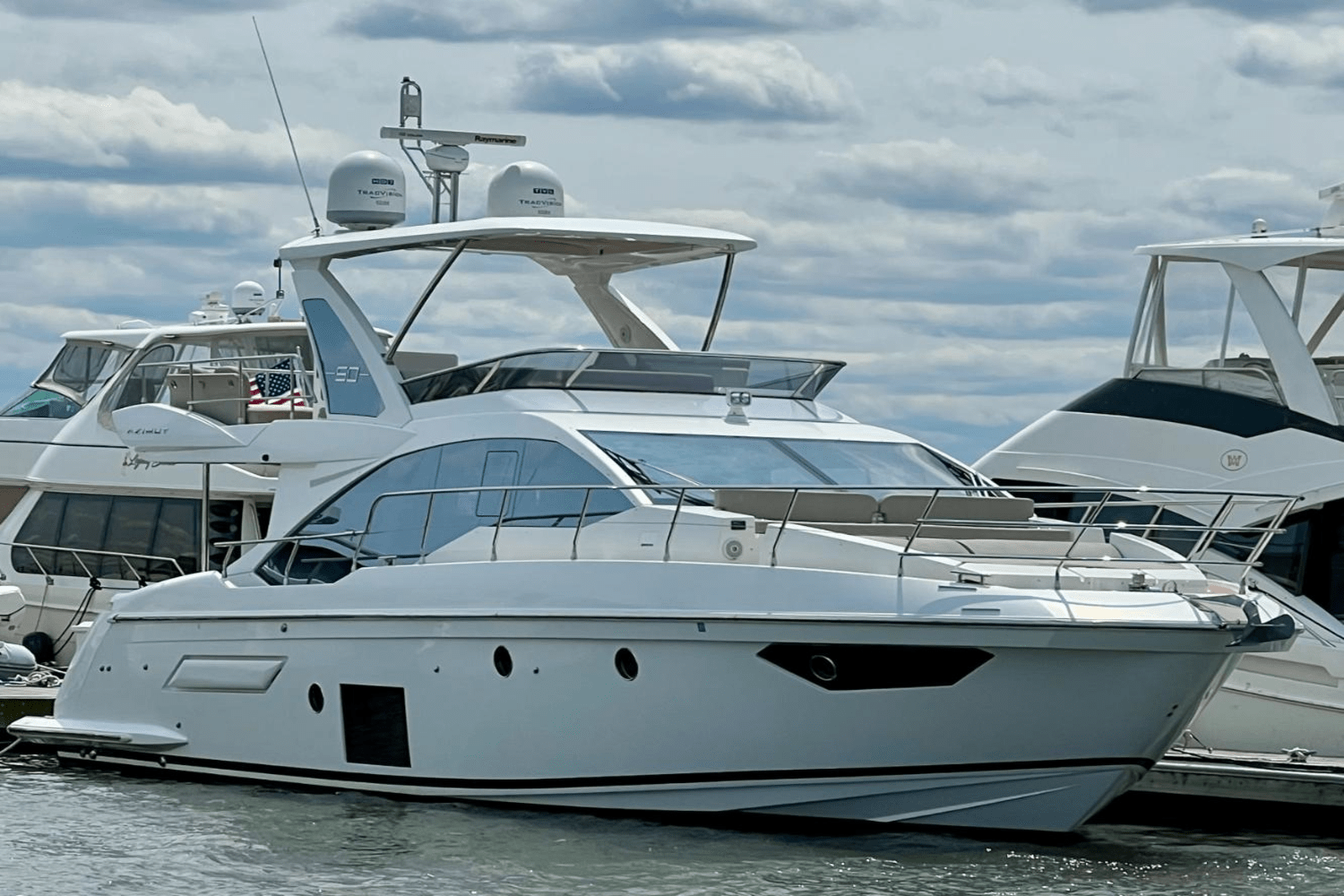 2022 Azimut 50 FLYBRIDGE Image Thumbnail #3