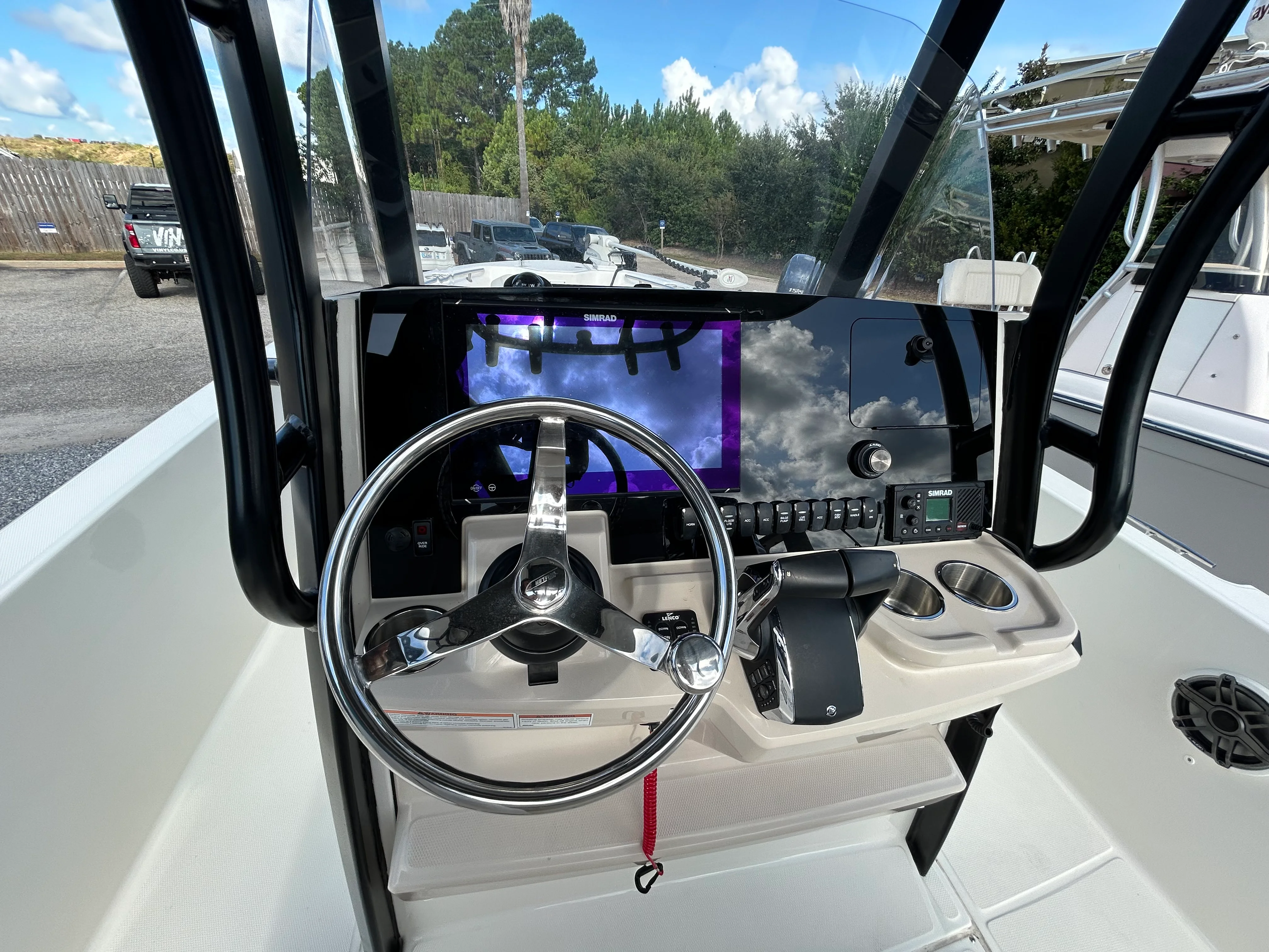 2023 Boston Whaler 28 DAUNTLESS Image Thumbnail #9