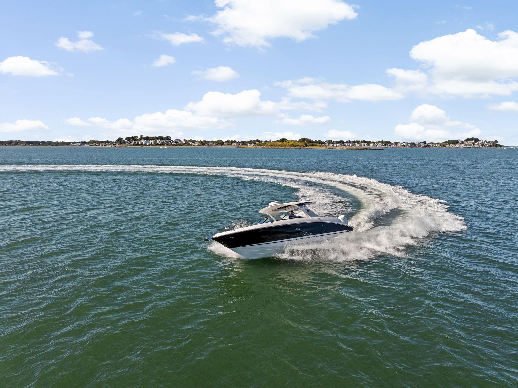 2026 Sea Ray SLX 350 Outboard Image Thumbnail #40