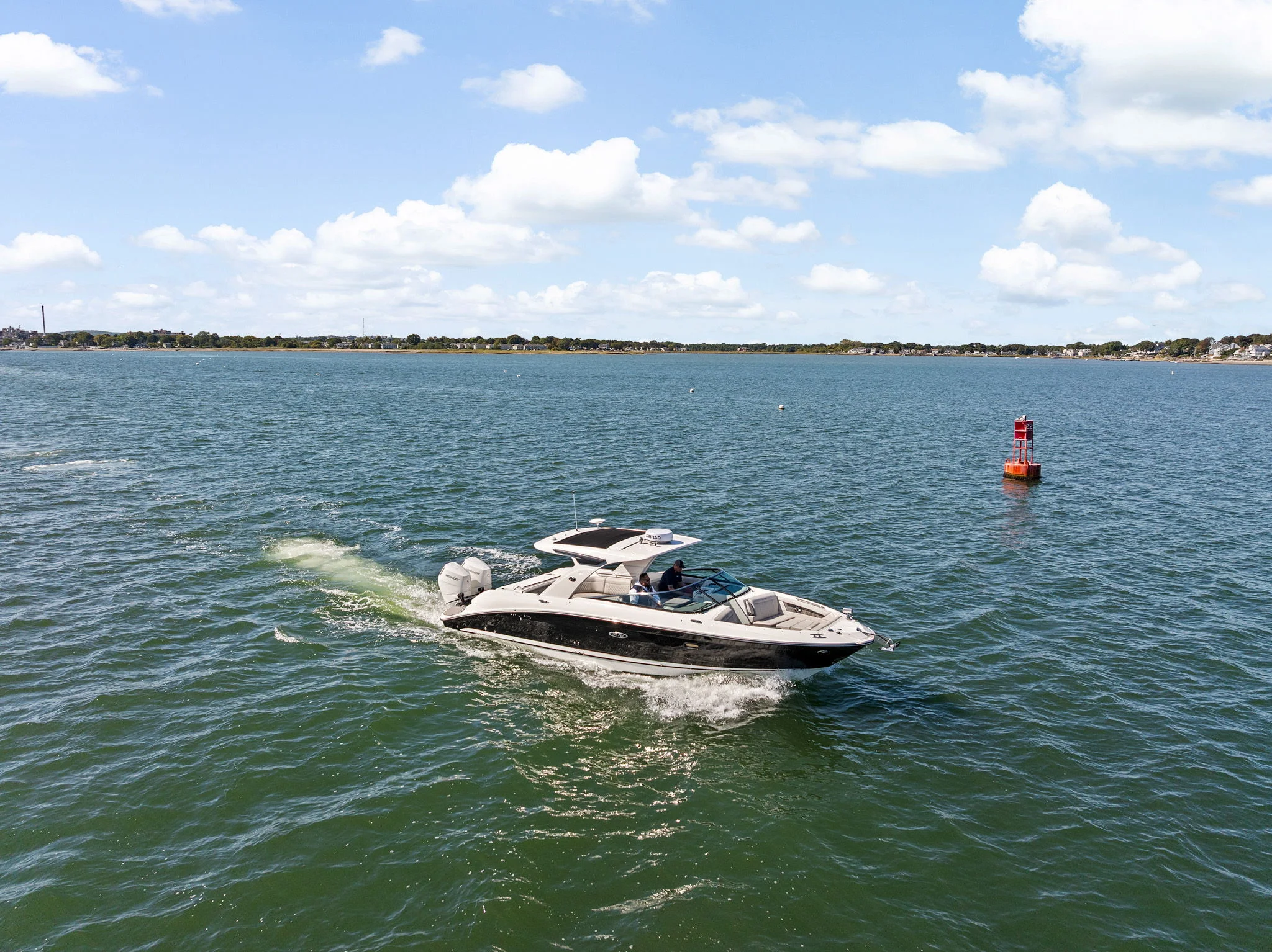 2026 Sea Ray SLX 350 Outboard Image Thumbnail #38