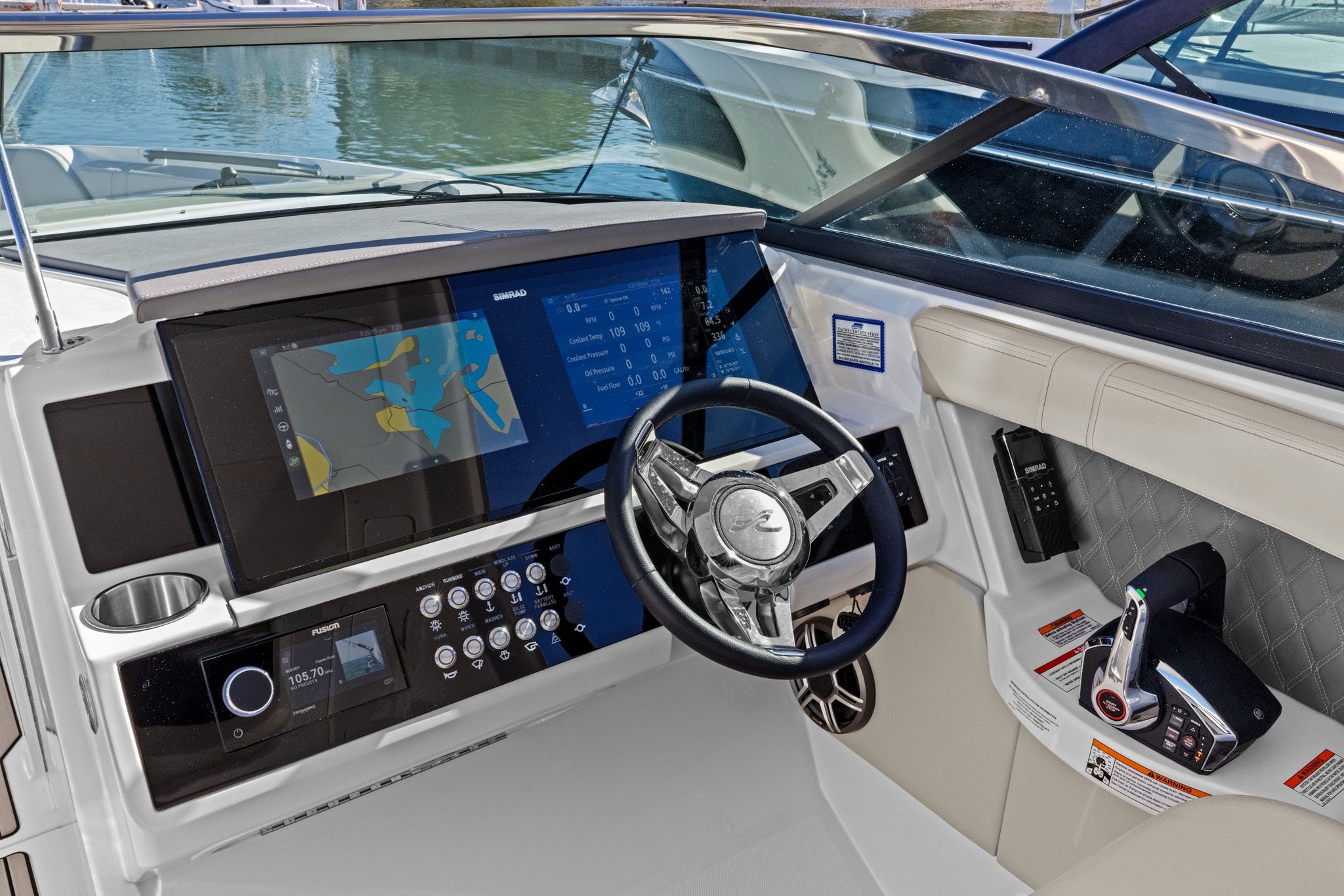 2026 Sea Ray SLX 350 Outboard Image Thumbnail #21