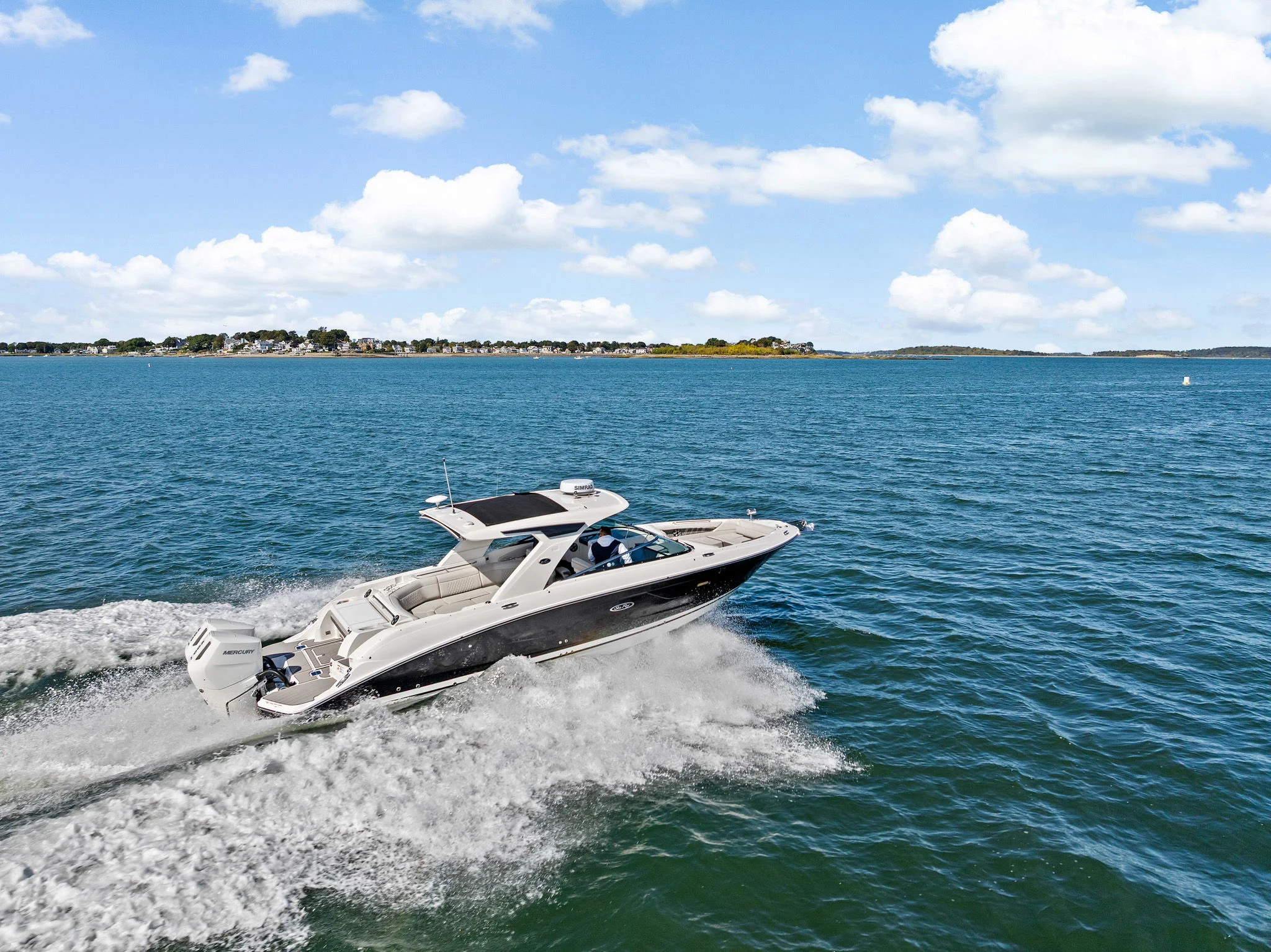 2026 Sea Ray SLX 350 Outboard Image Thumbnail #39