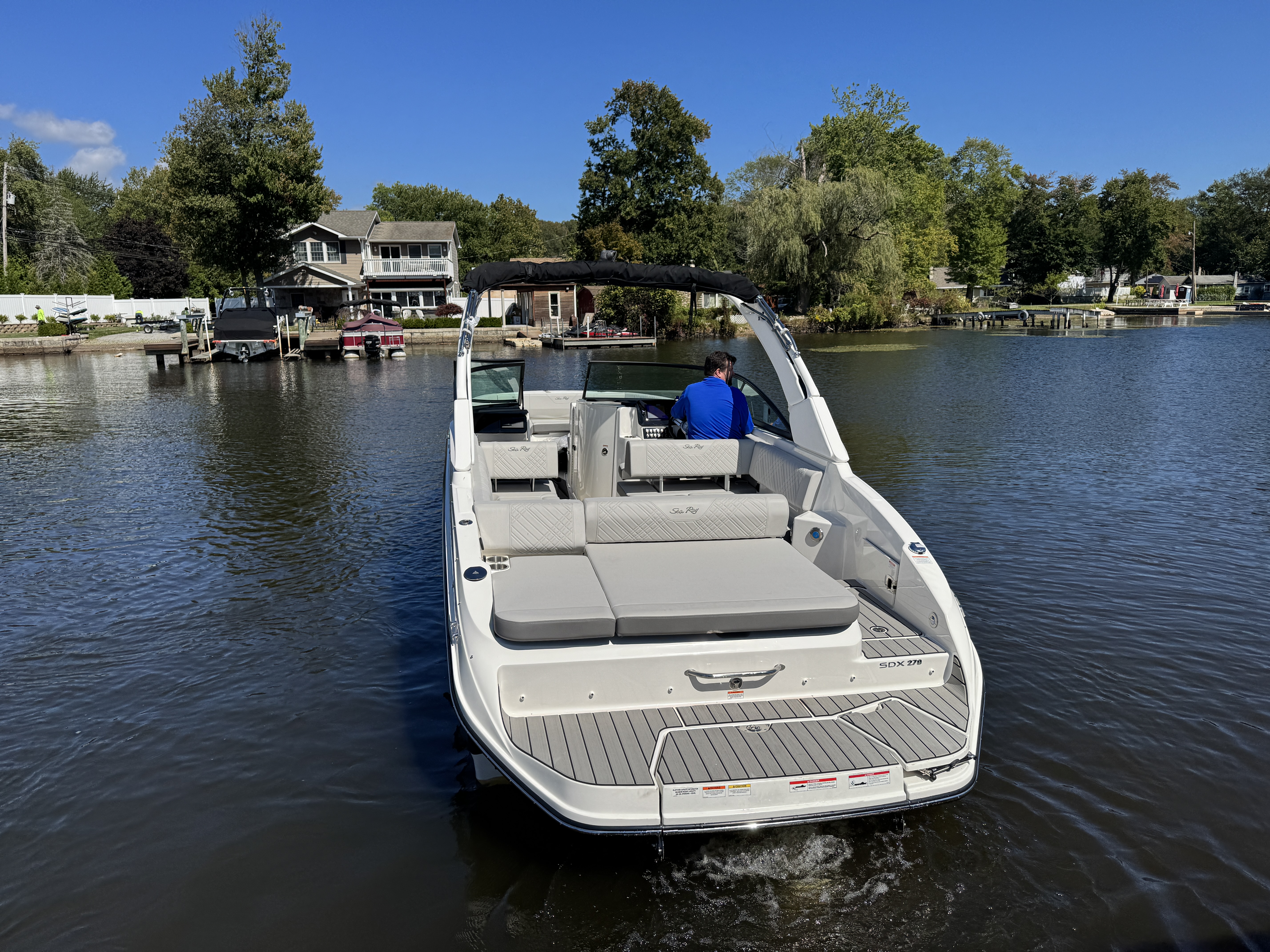 2026 Sea Ray SDX 270 Image Thumbnail #3