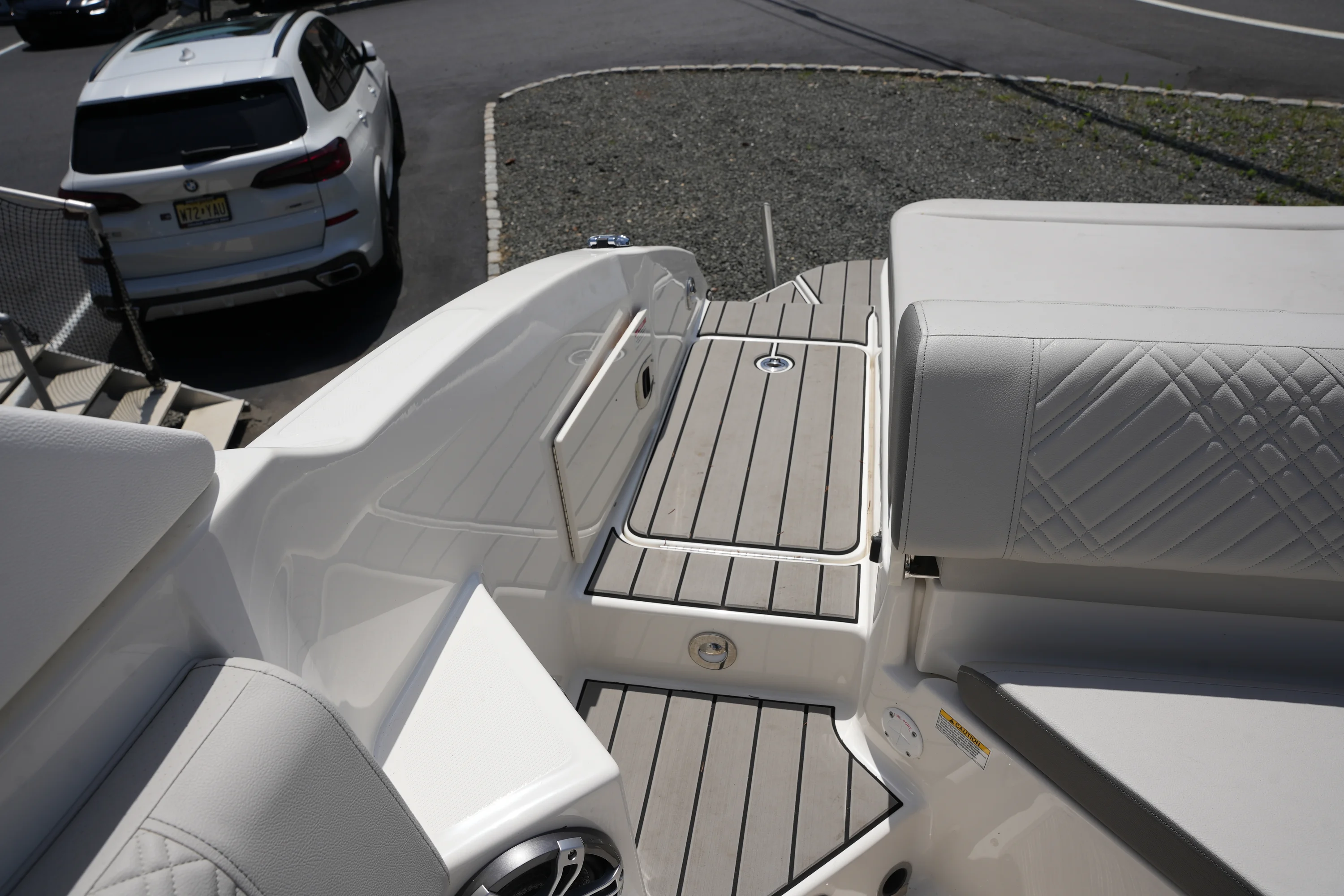 2026 Sea Ray SDX 270 Image Thumbnail #13