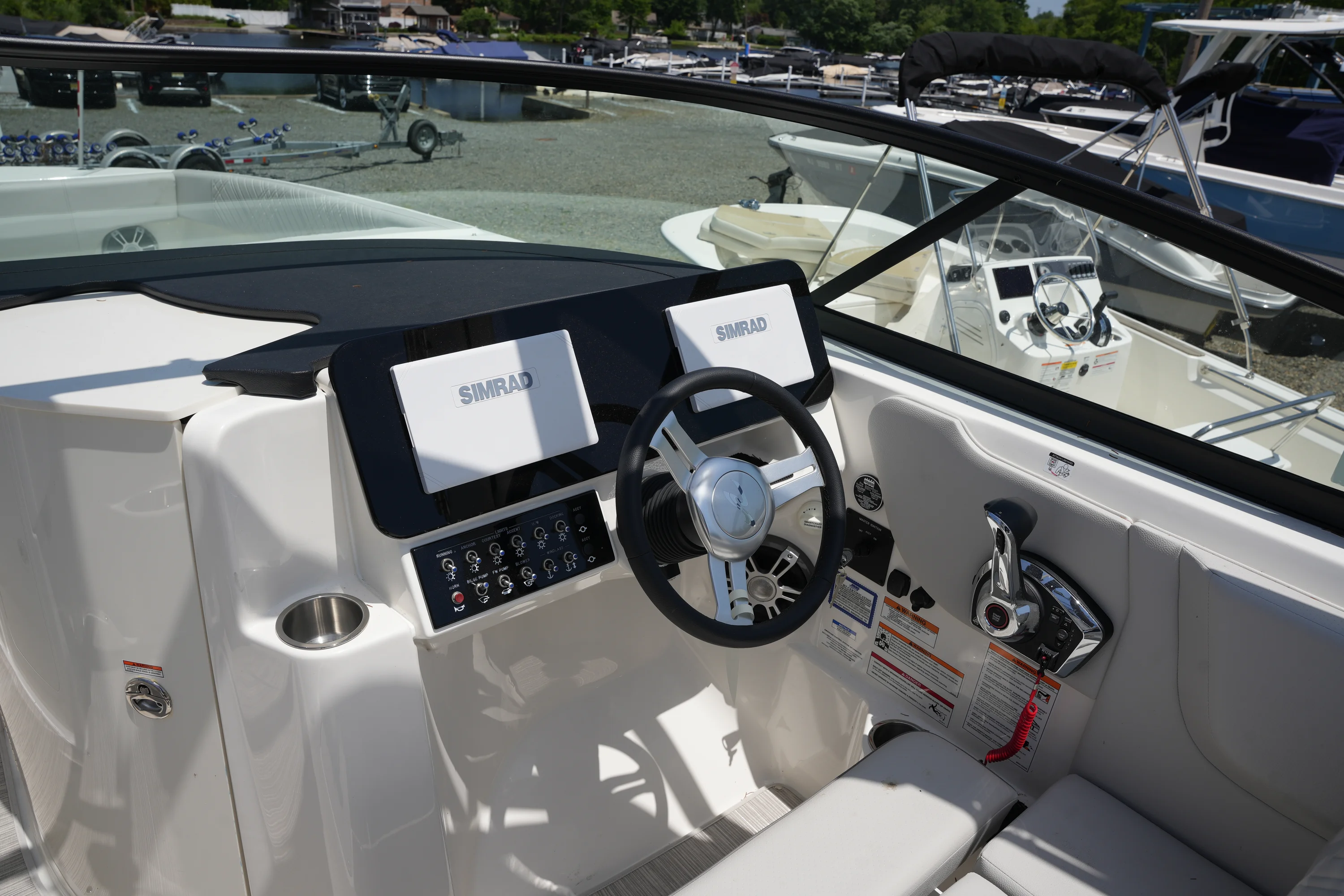 2026 Sea Ray SDX 270 Image Thumbnail #16