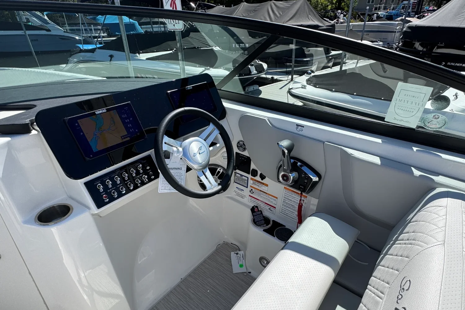2026 Sea Ray SDX 270 Image Thumbnail #15