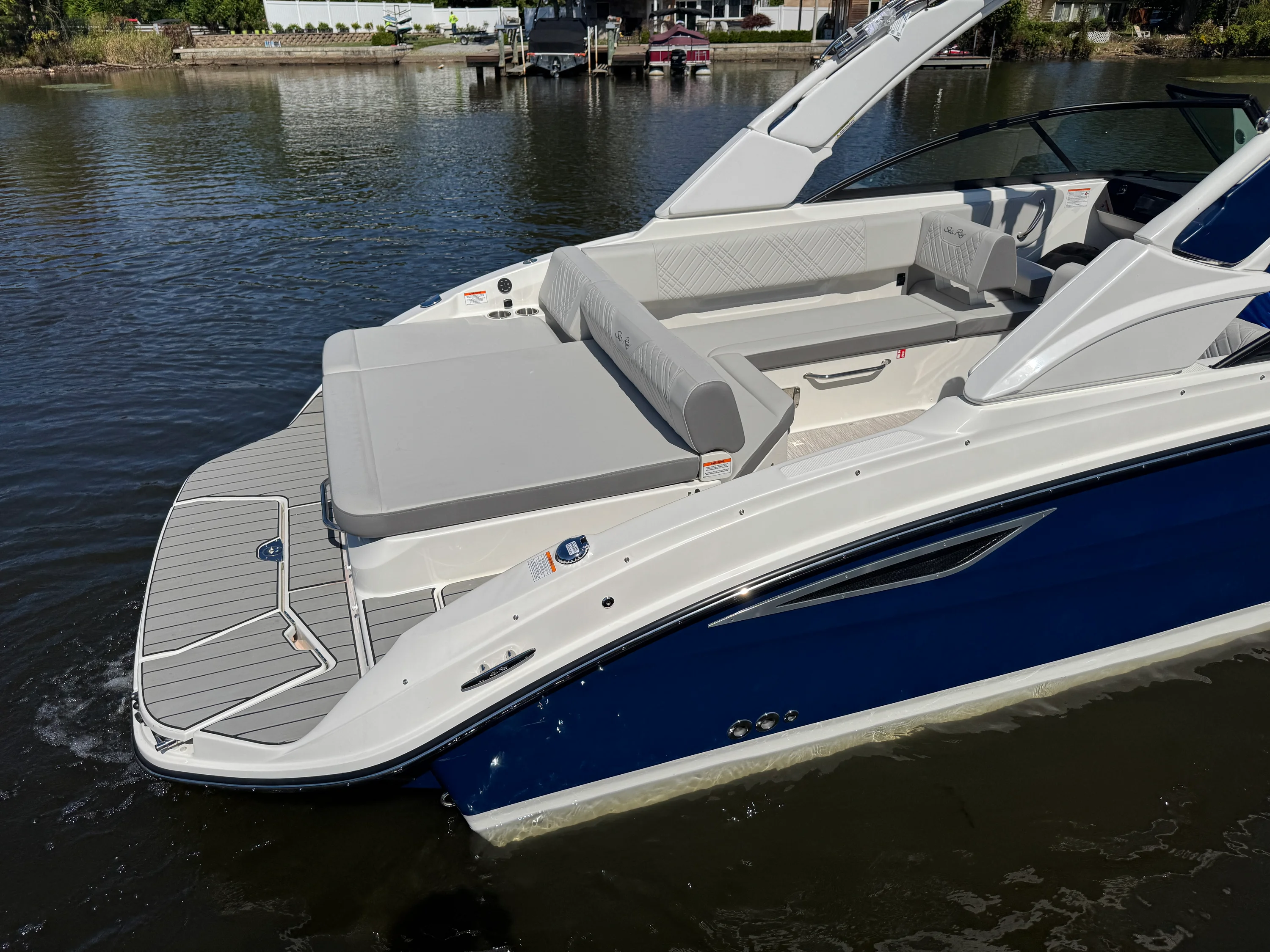 2026 Sea Ray SDX 270 Image Thumbnail #5