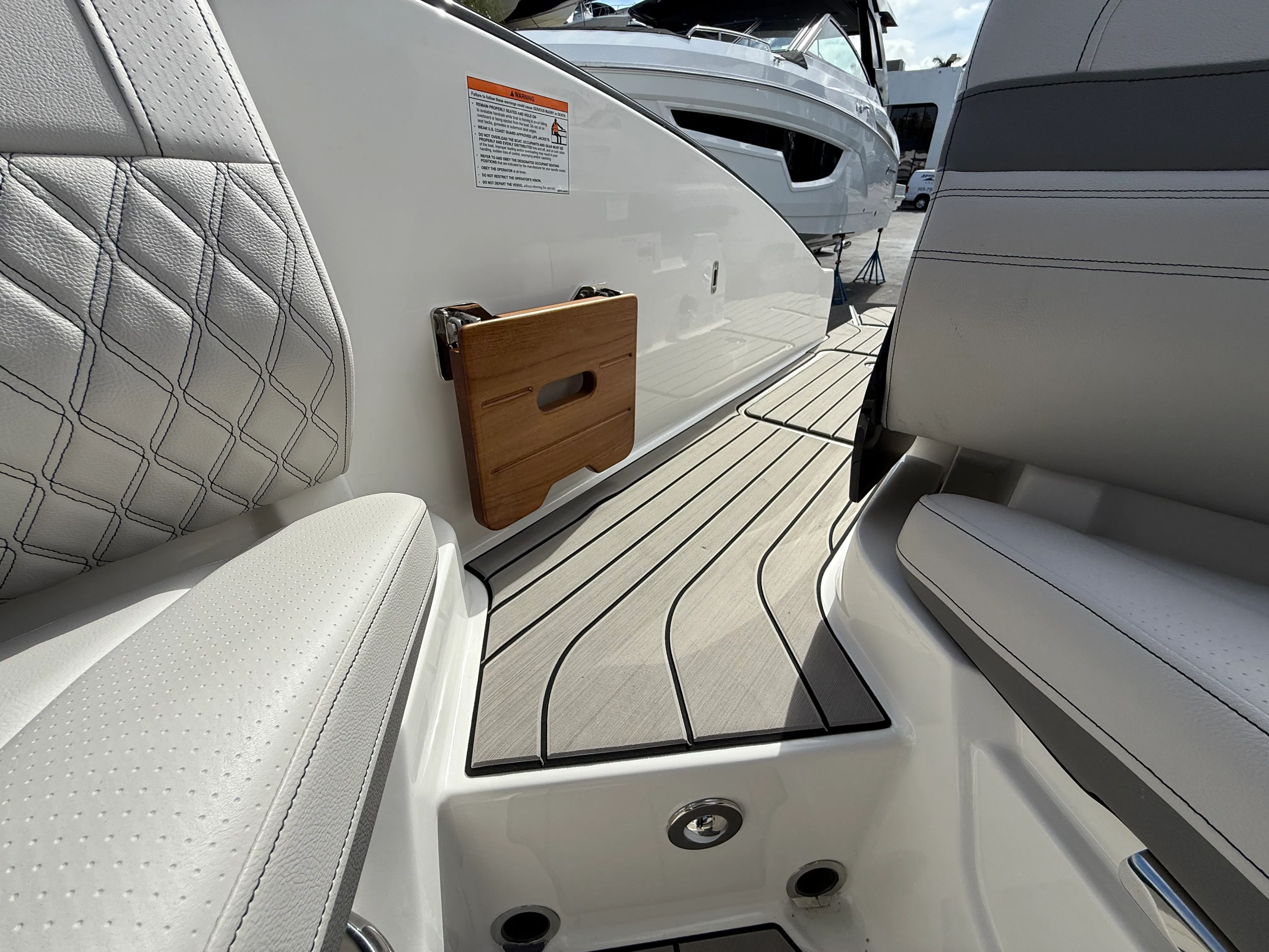 2026 Sea Ray SLX 280 Outboard Image Thumbnail #22